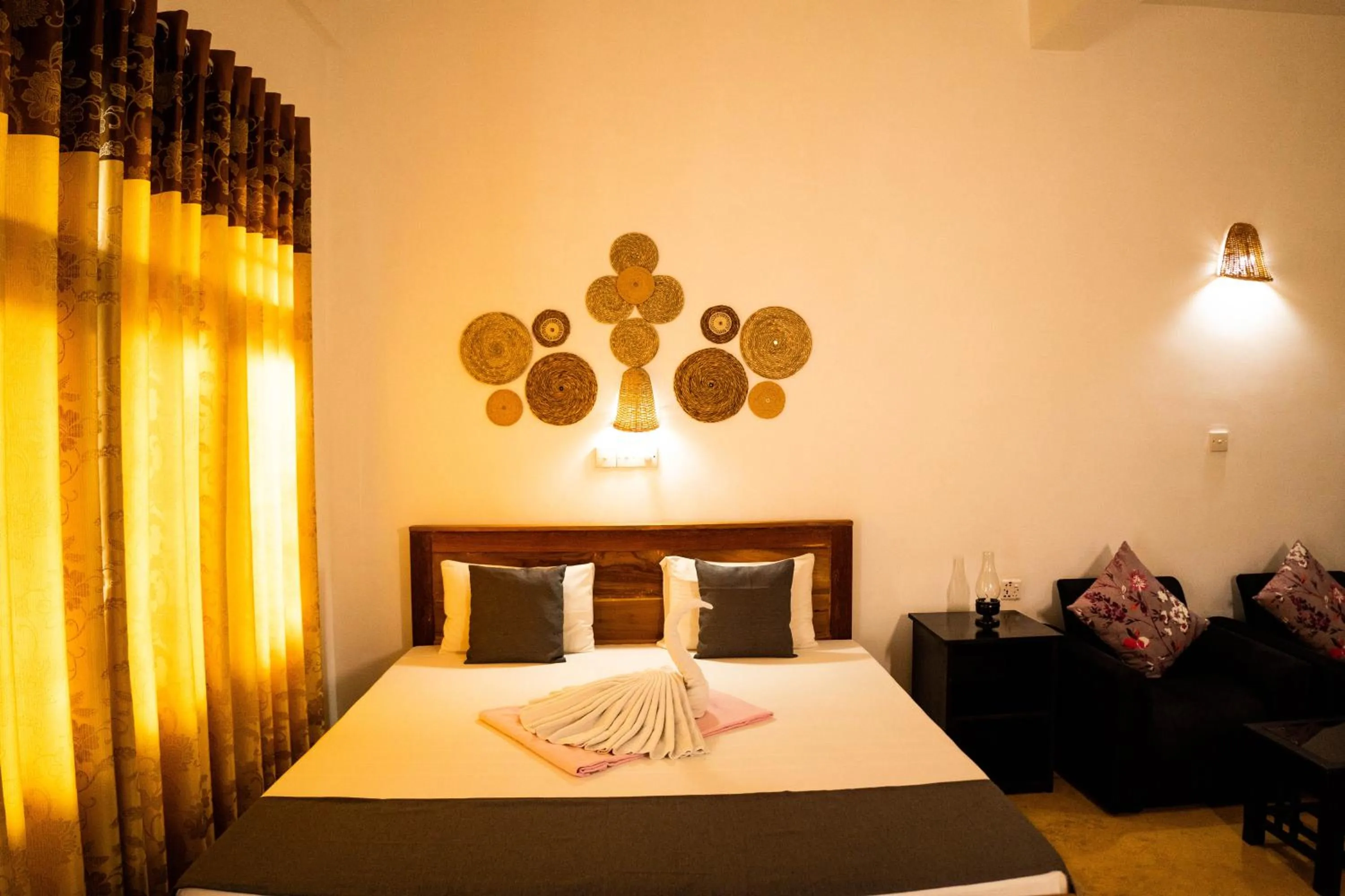 Bed in Hotel Bay Watch Unawatuna