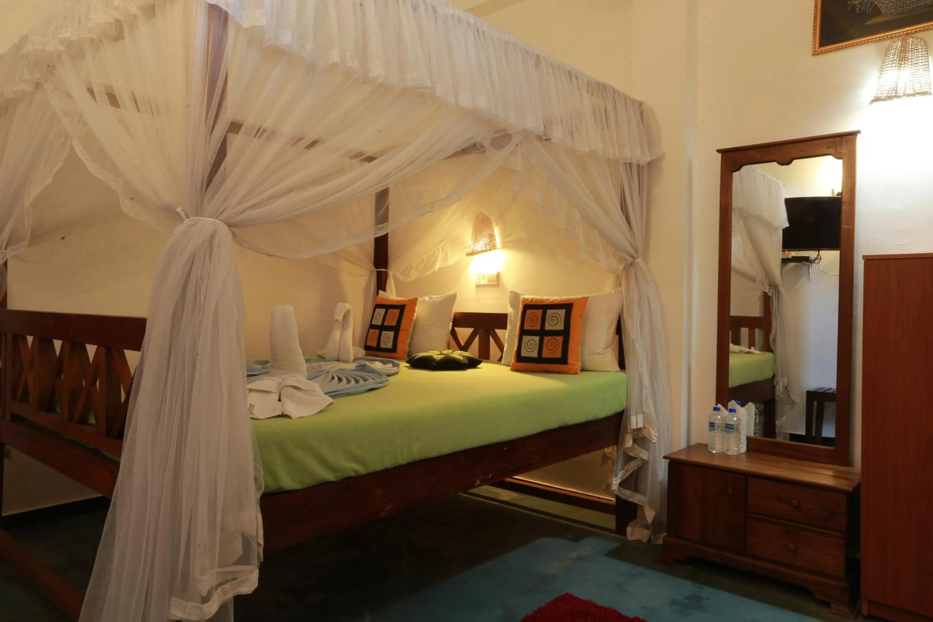 Deluxe Double Room in Hotel Bay Watch Unawatuna