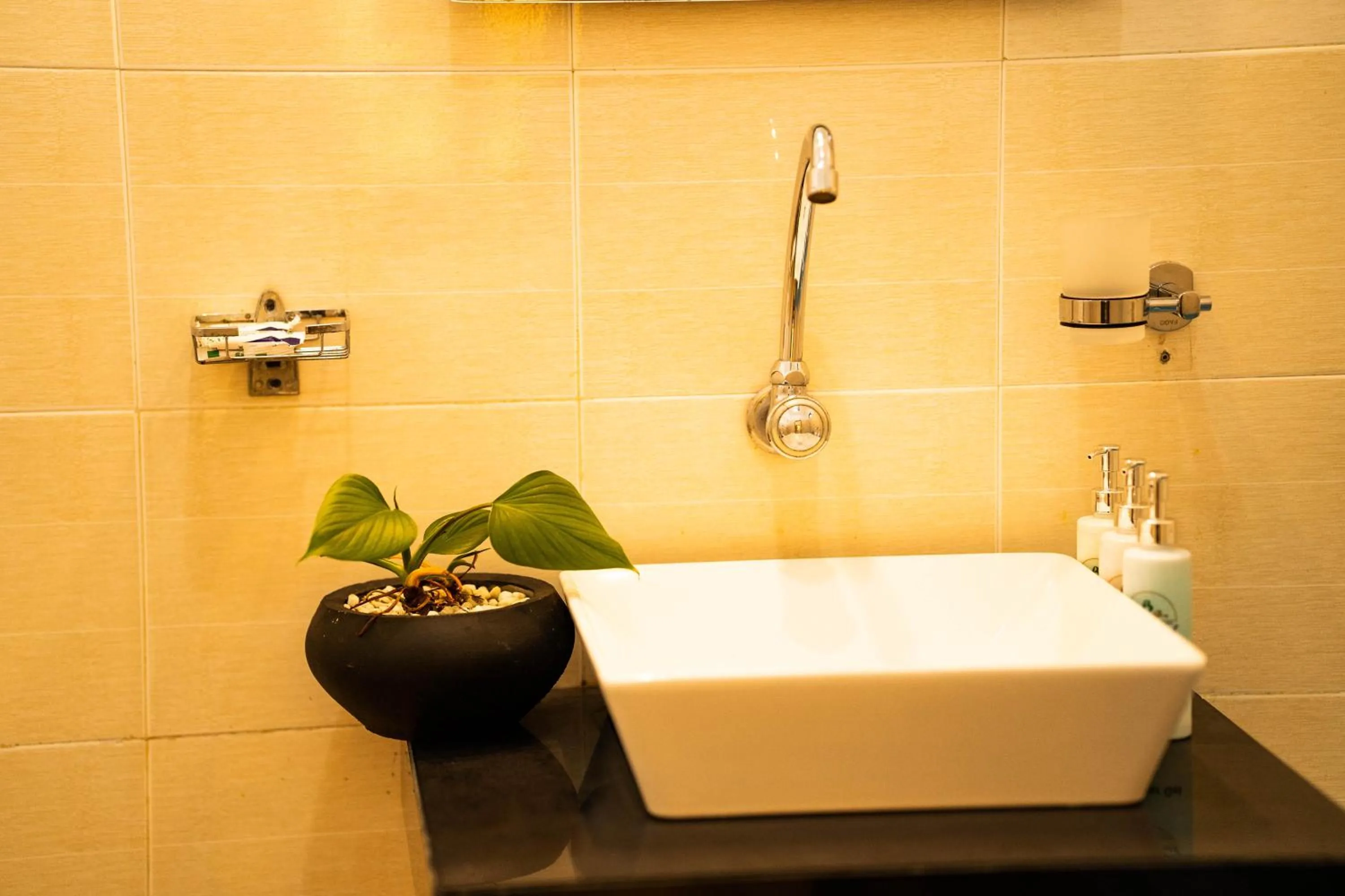 Bathroom in Hotel Bay Watch Unawatuna