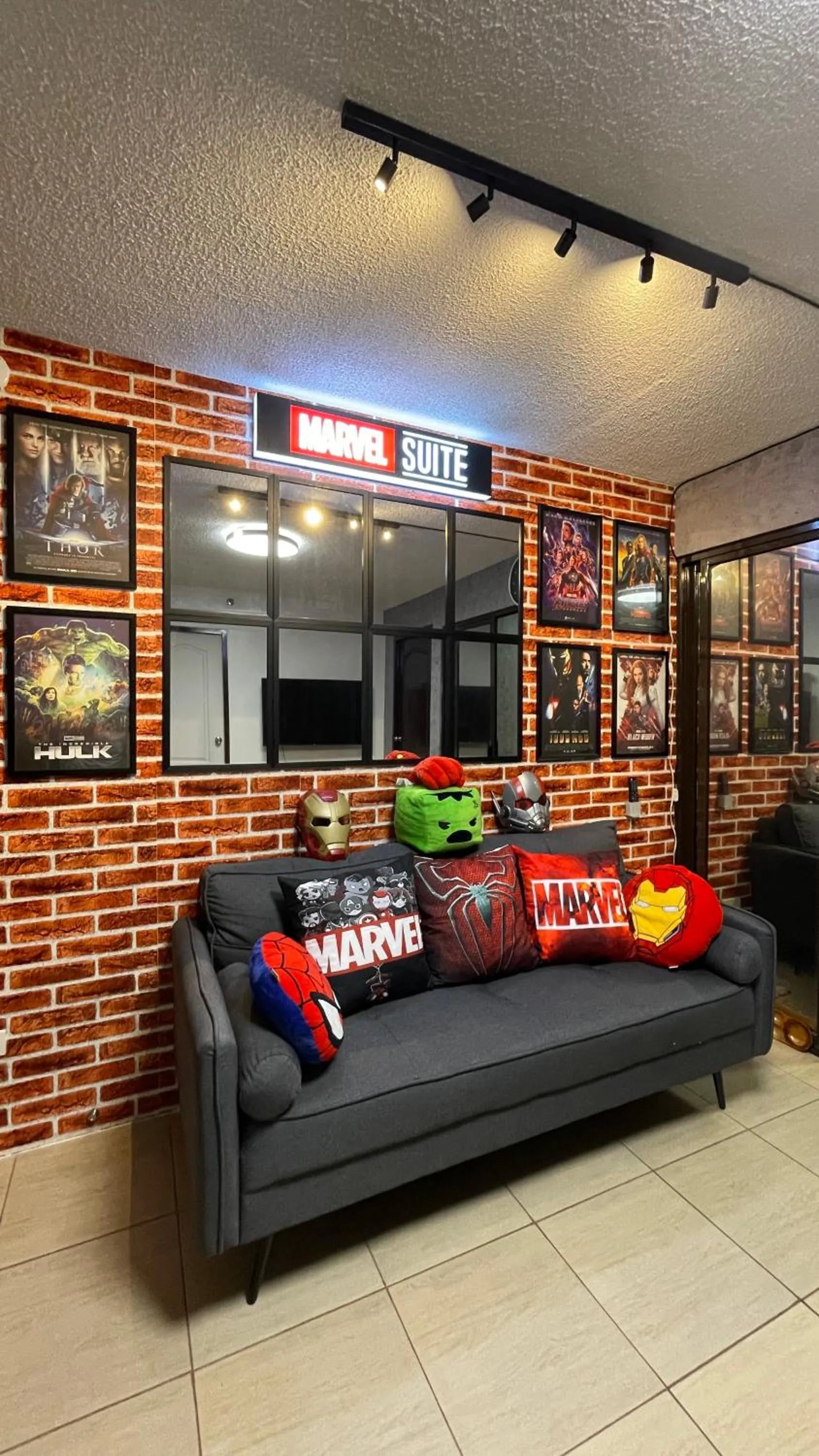 Marvel Suite Staycation -Near Doña Elena Tower