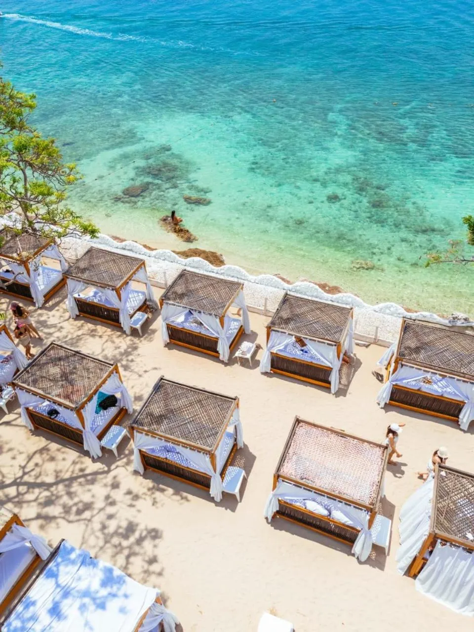 Property building in Bora Bora Beach Club Cartagena