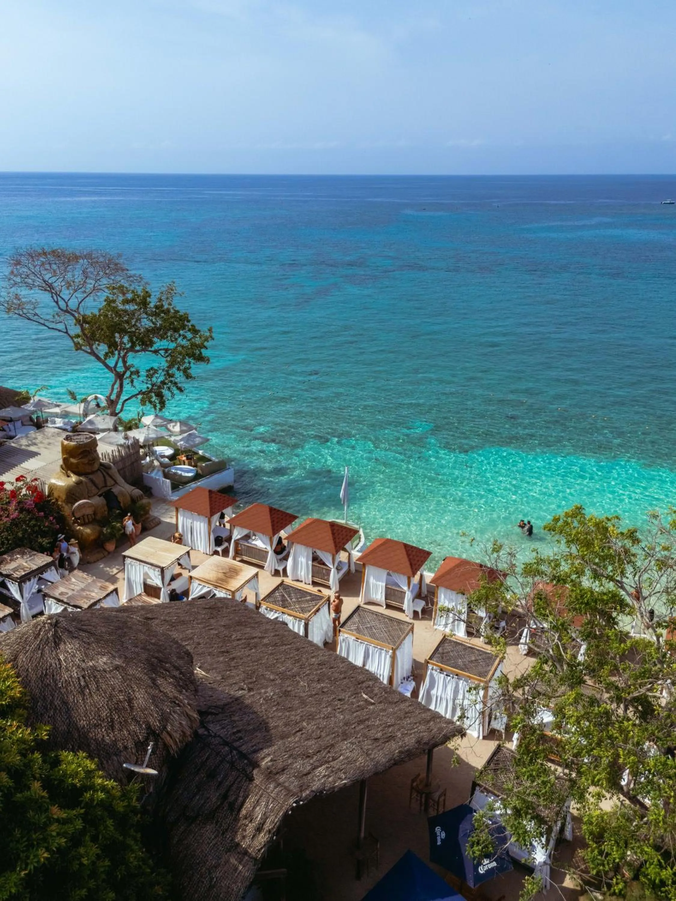 Day in Bora Bora Beach Club Cartagena