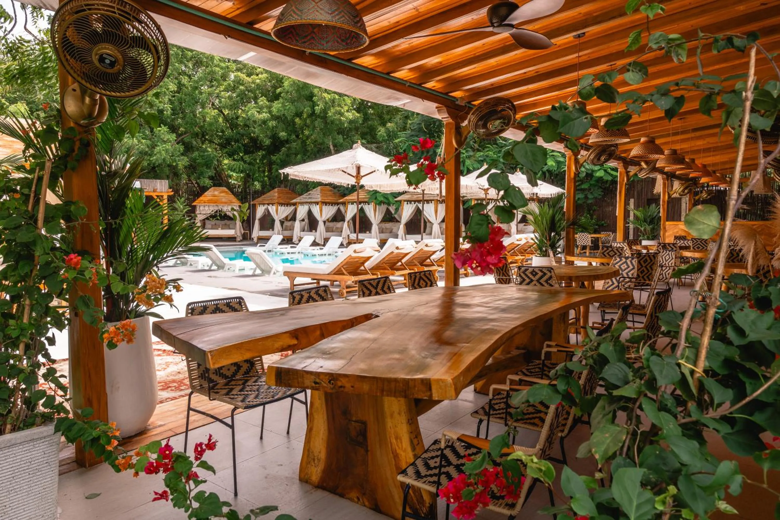 Restaurant/places to eat in Bora Bora Beach Club Cartagena