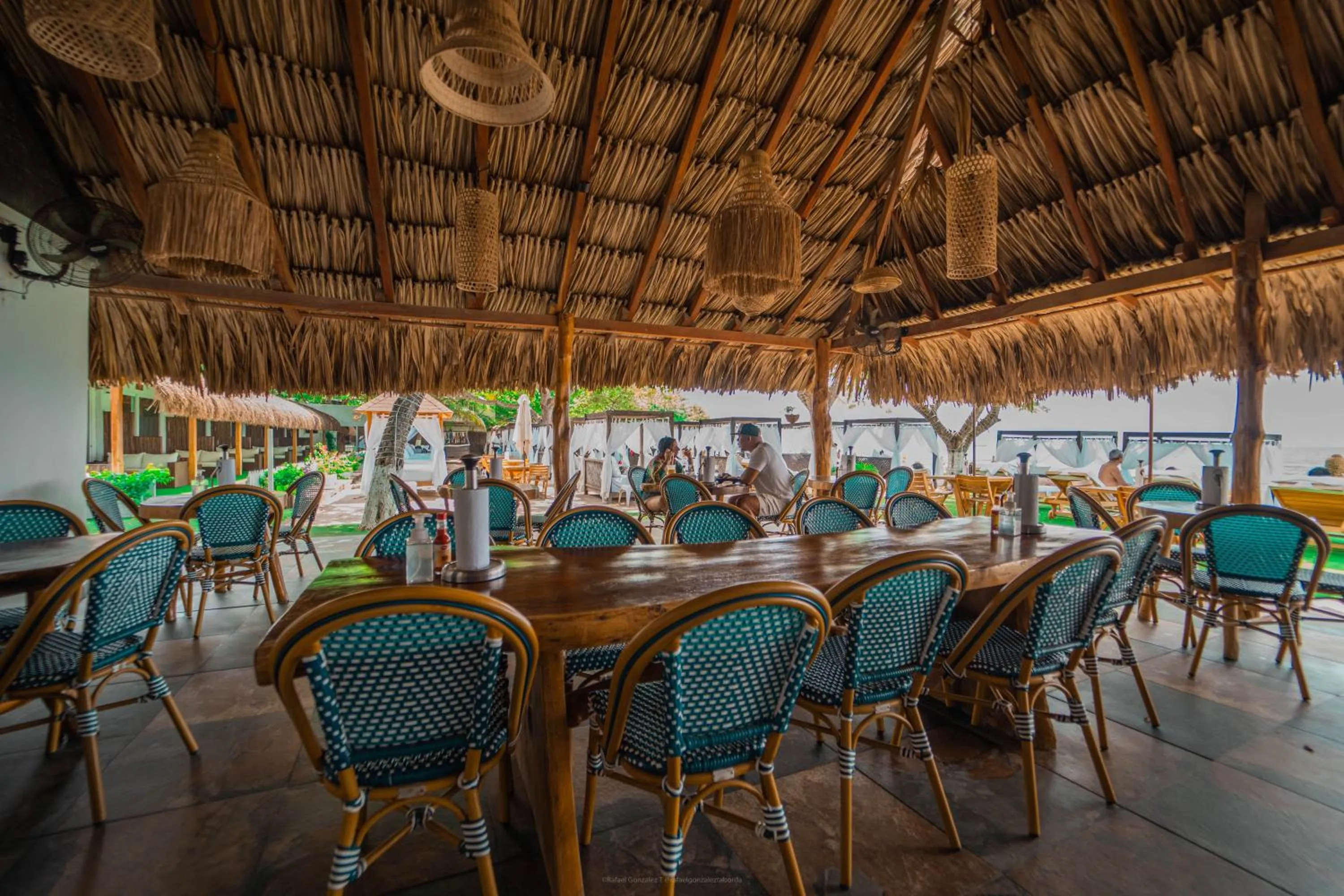 Restaurant/places to eat in Bora Bora Beach Club Cartagena
