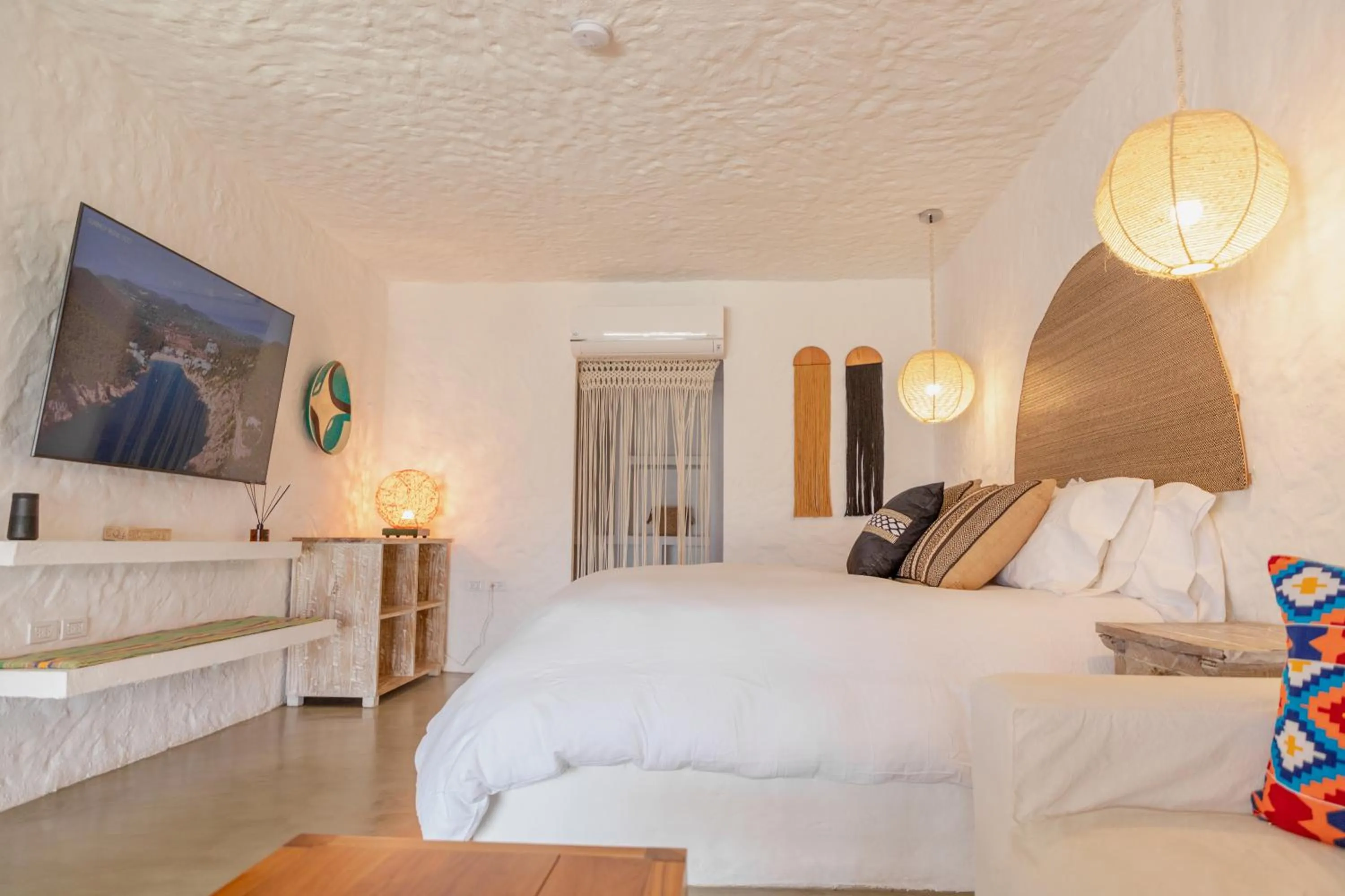 Bed in Bora Bora Beach Club Cartagena