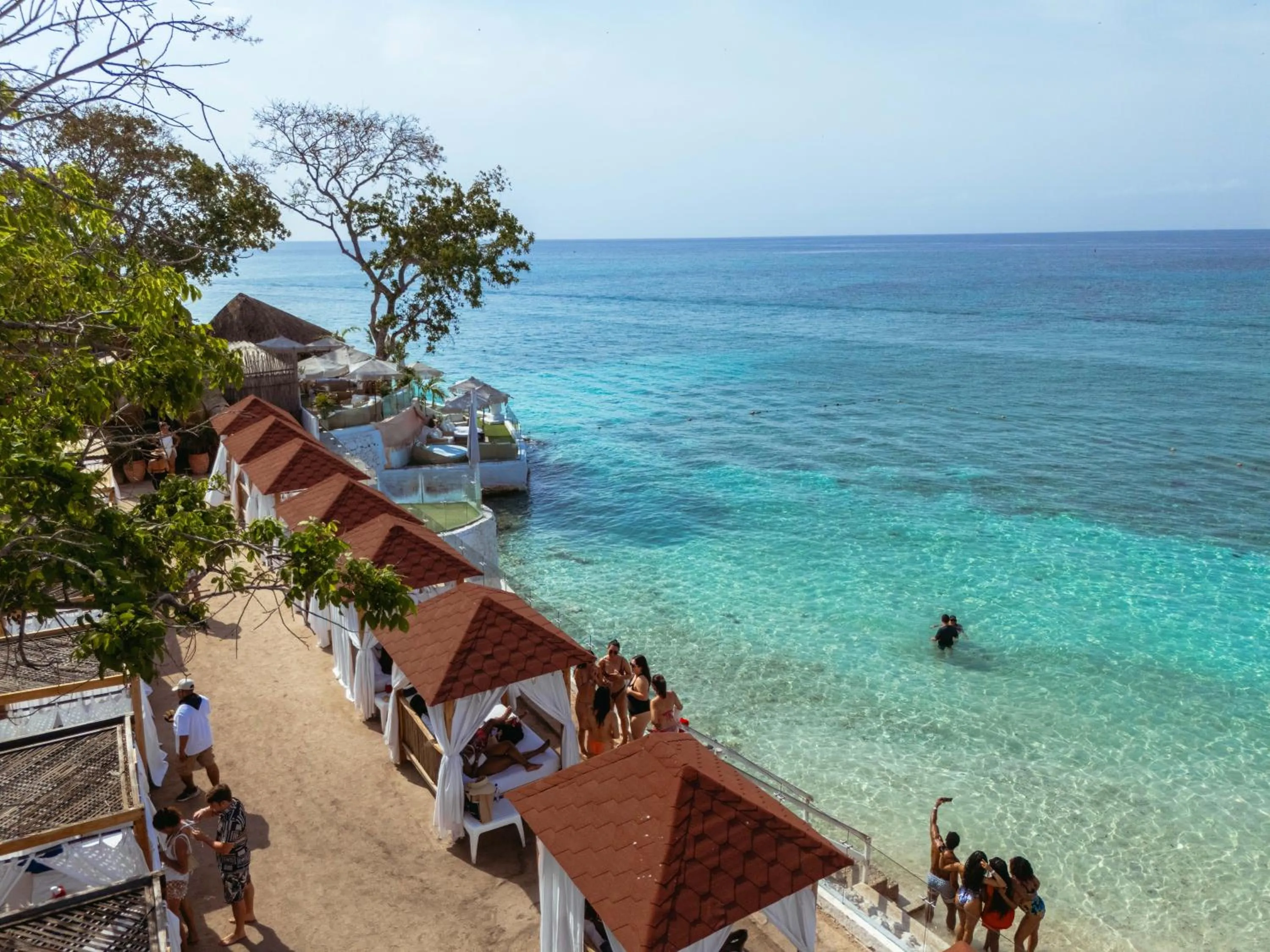 Property building in Bora Bora Beach Club Cartagena