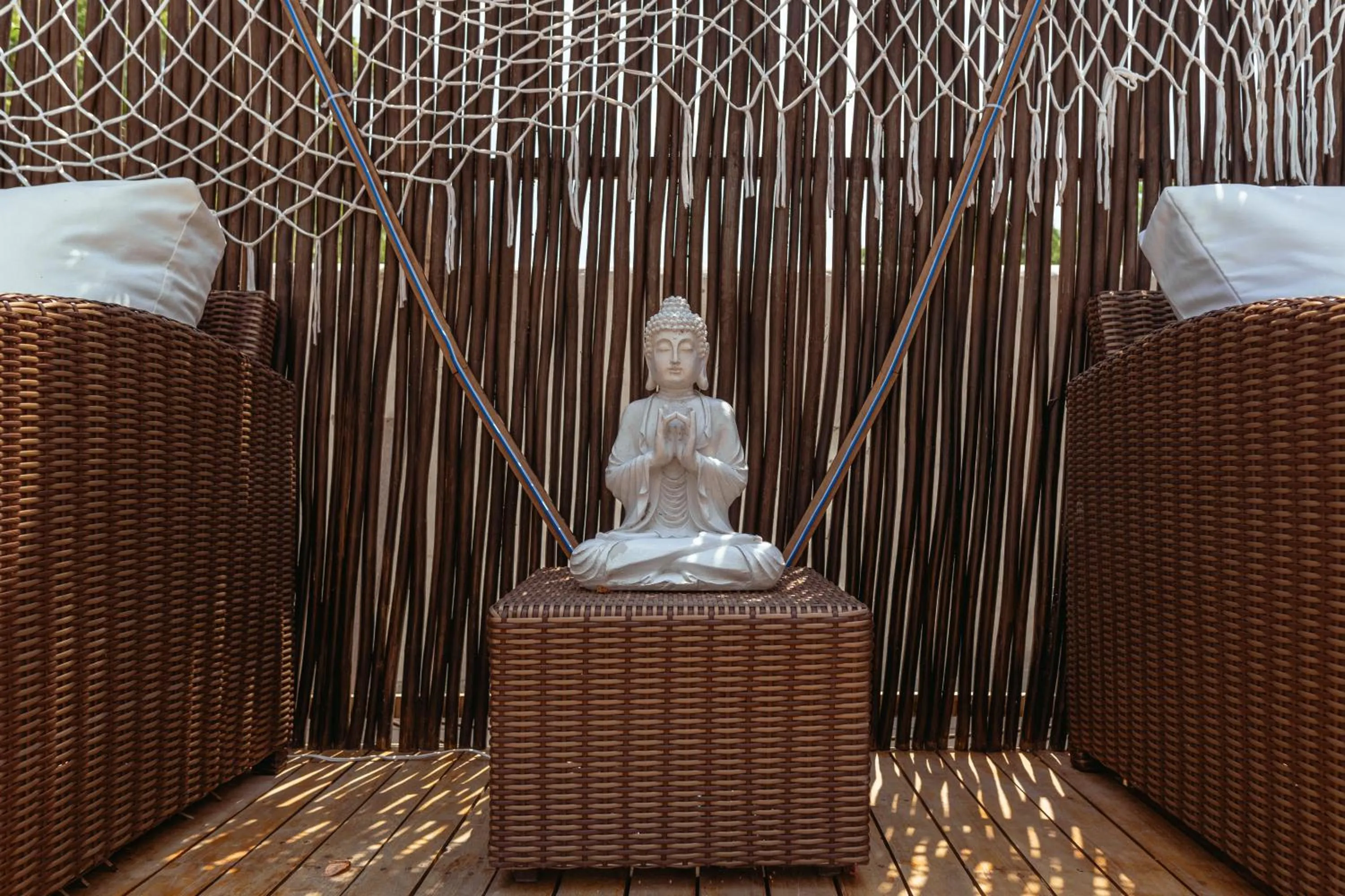 Decorative detail in Bora Bora Beach Club Cartagena