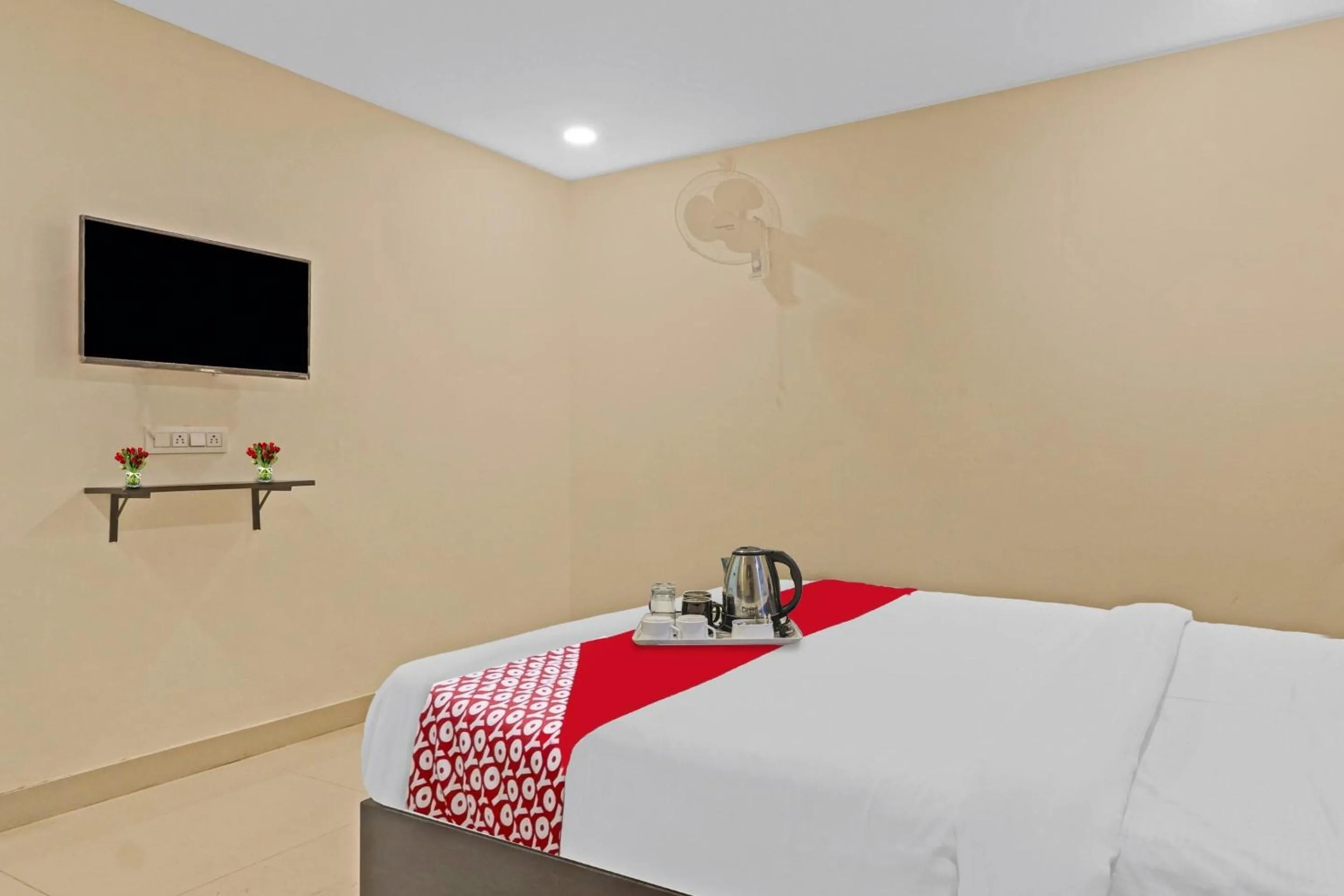 Bedroom, Bed in Hotel O City Holiday