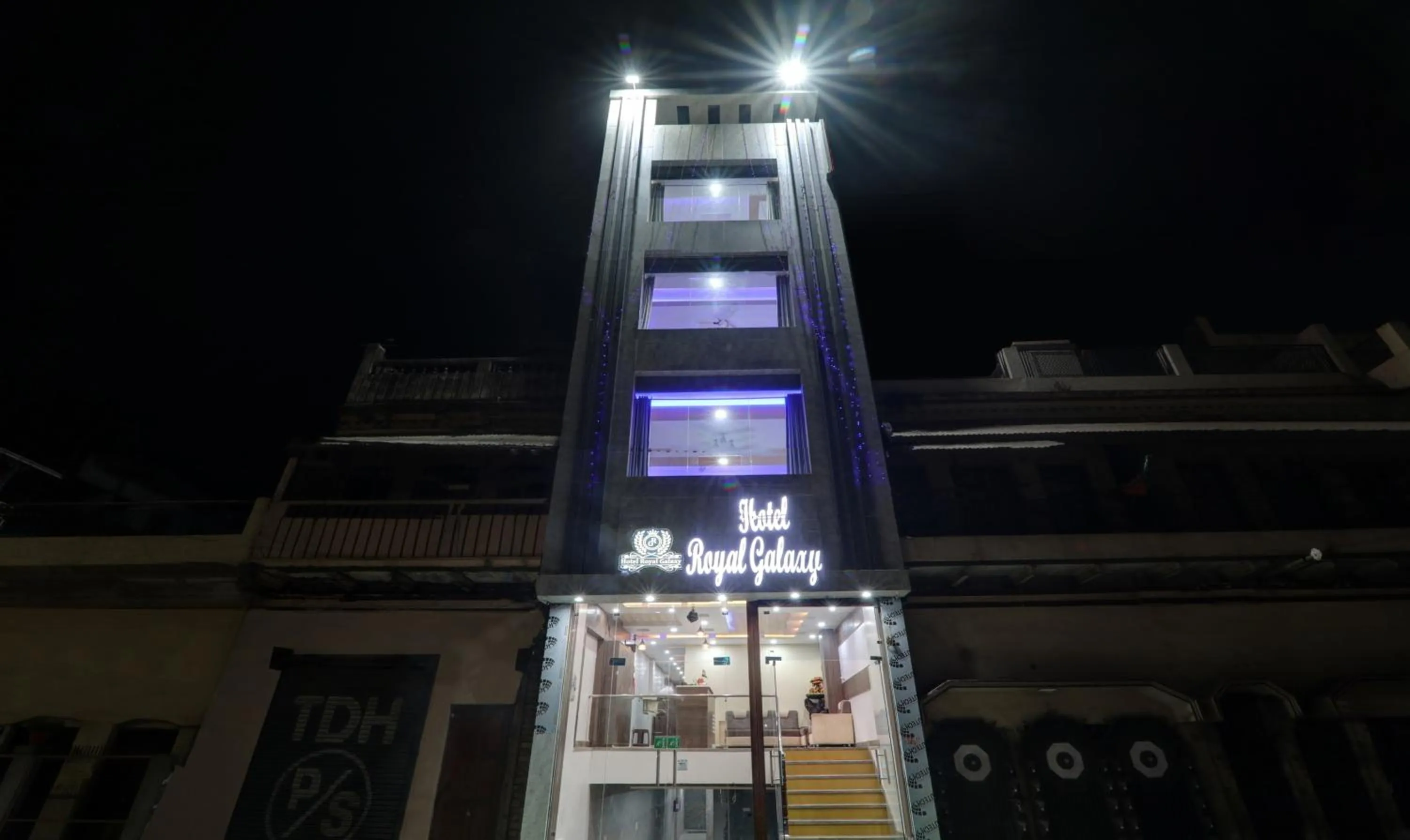 Itsy Hotels Royal Galaxy - 3 km From Sangam