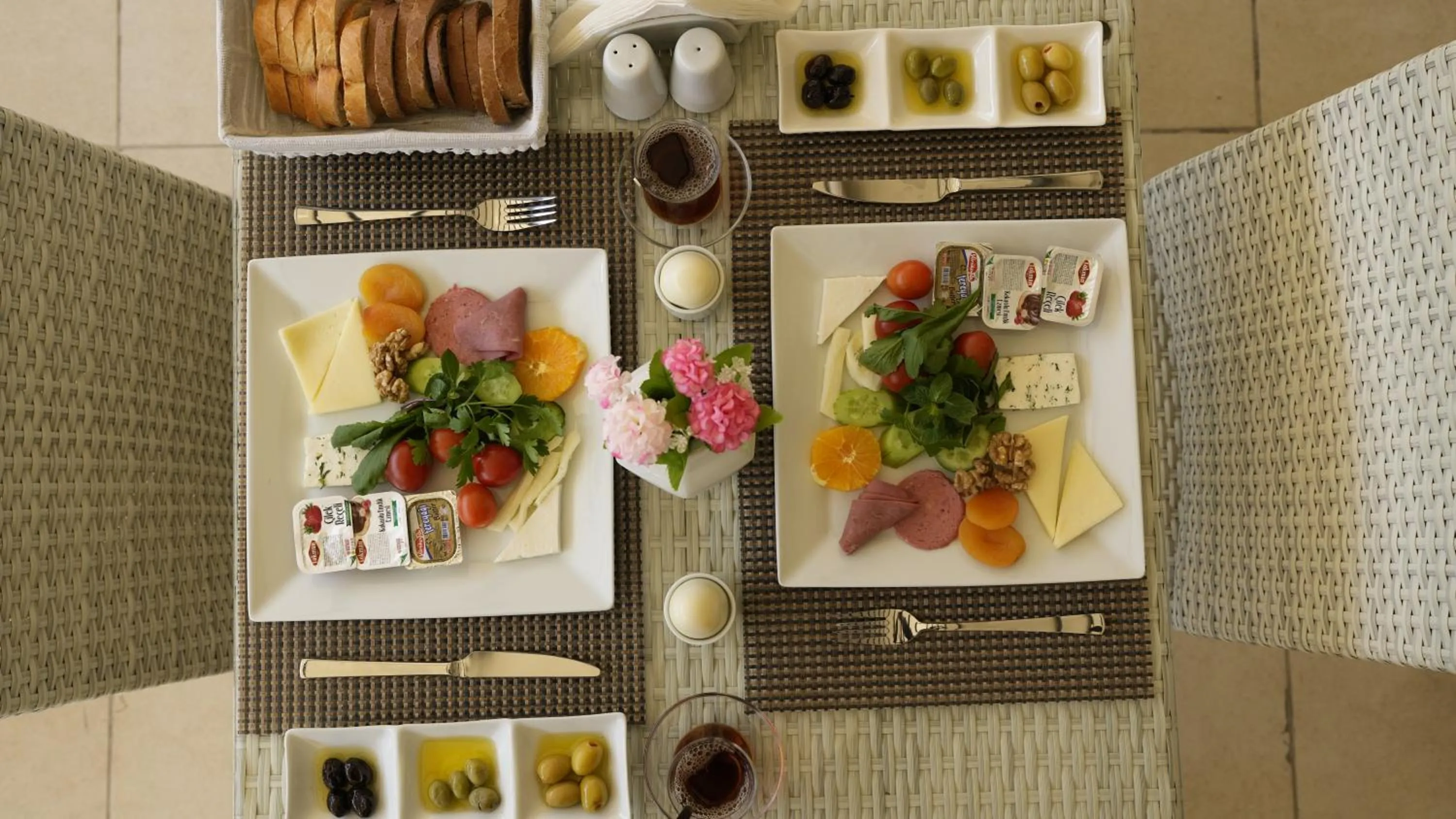 Food and drinks in Alesta Seaside Residence