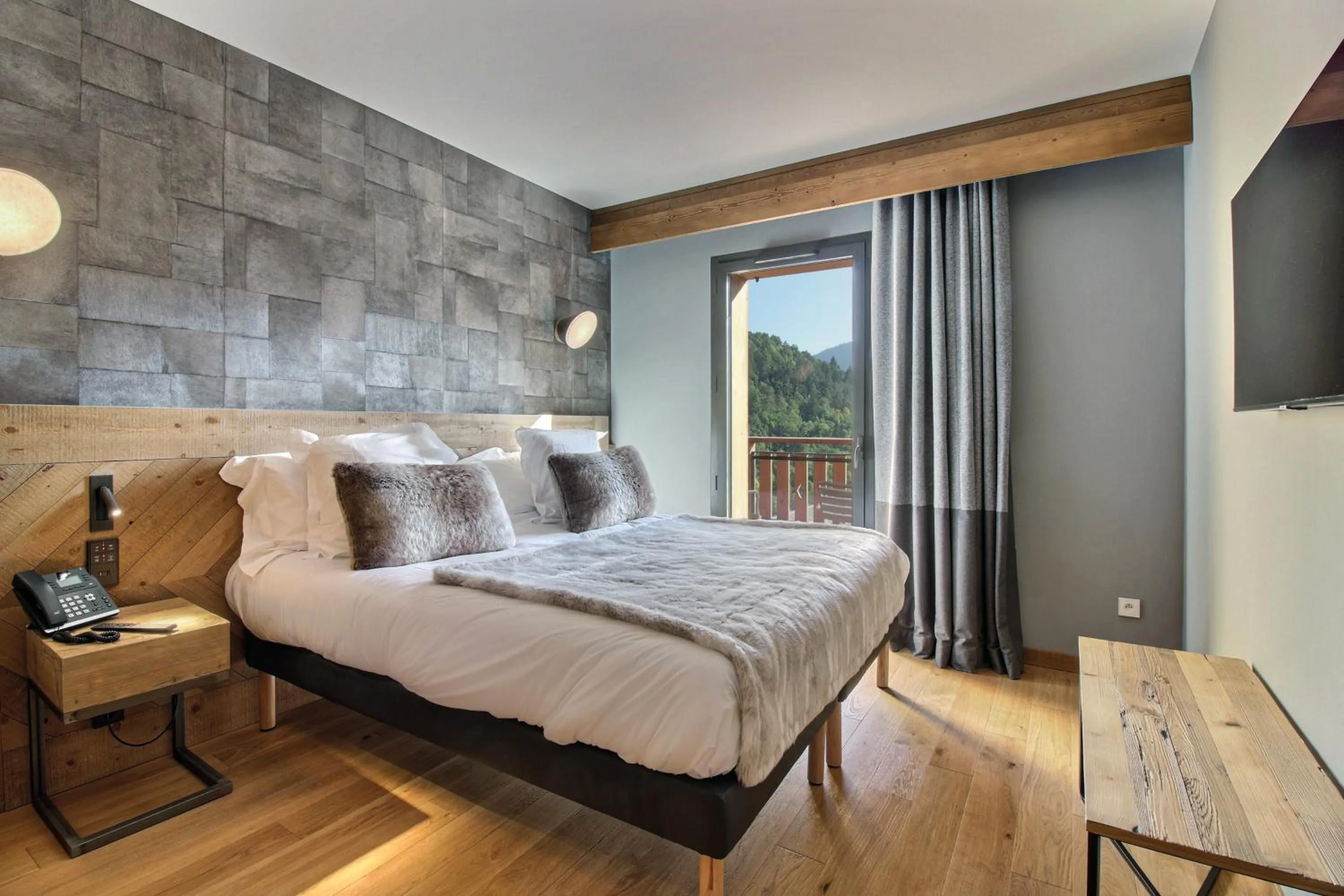 Bedroom, Bed in Pure Montagne Resort & Spa