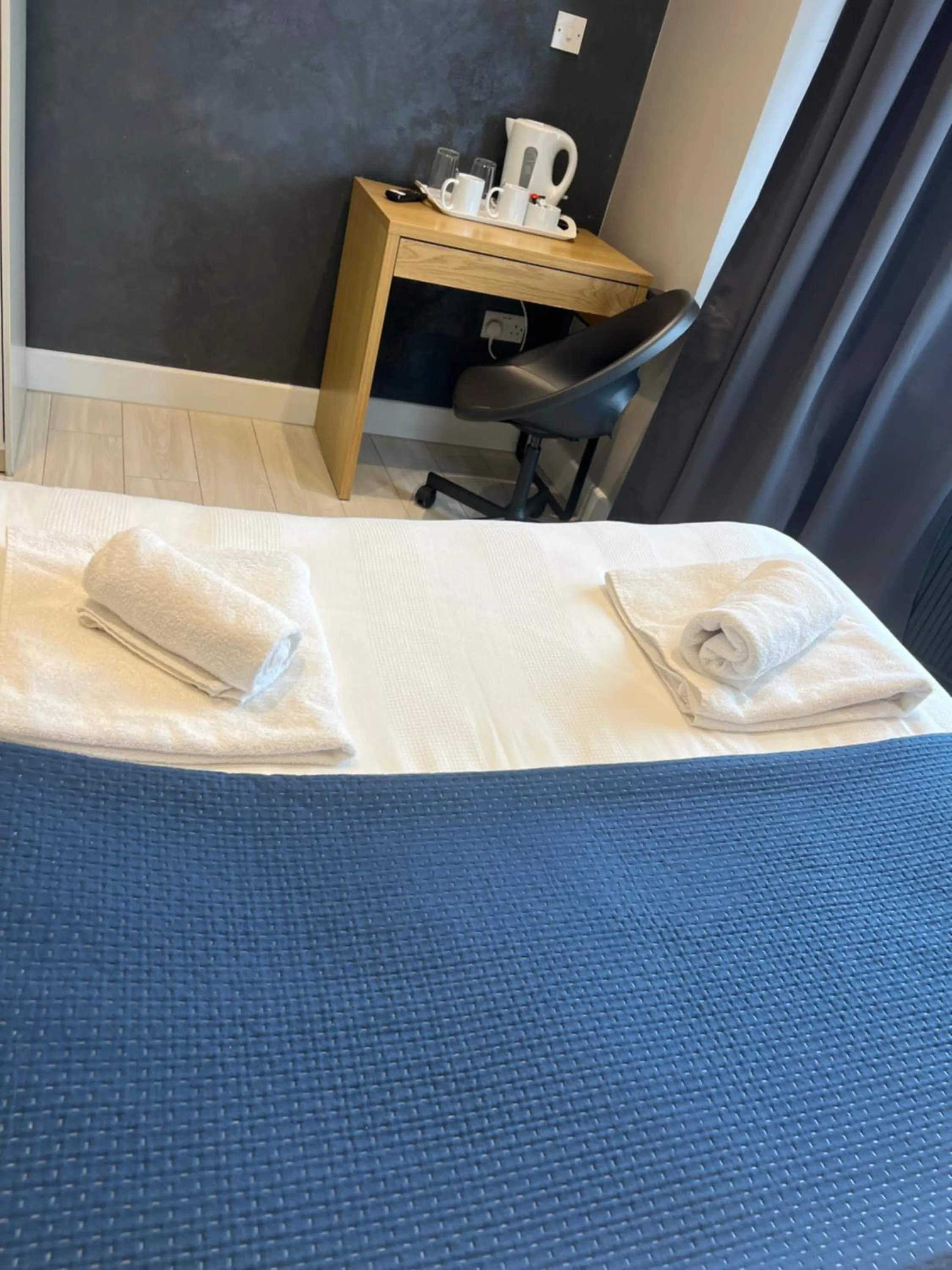 Bed in Paragraph Edmonton