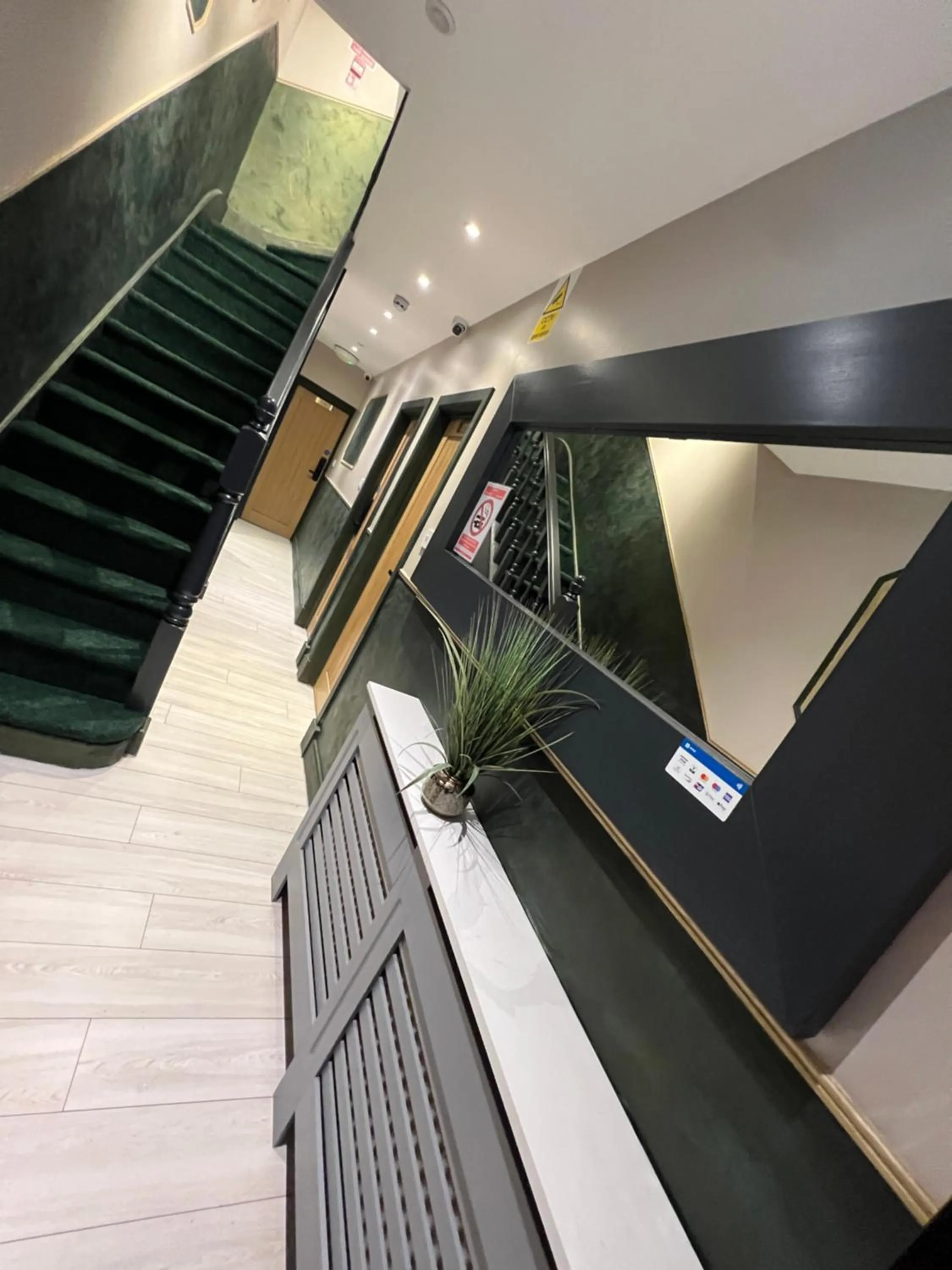 Facade/entrance in Paragraph Edmonton