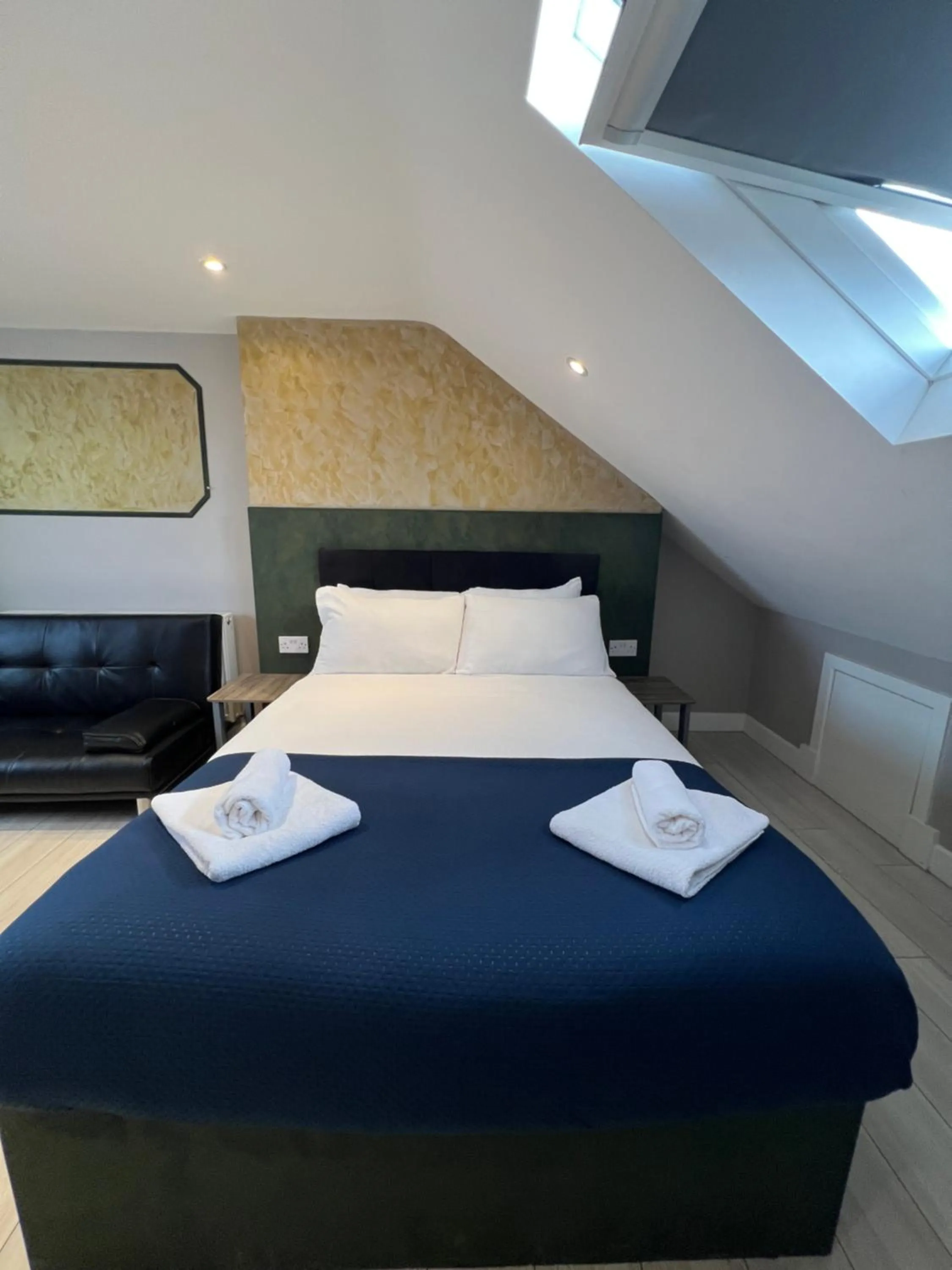 Bed in Paragraph Edmonton