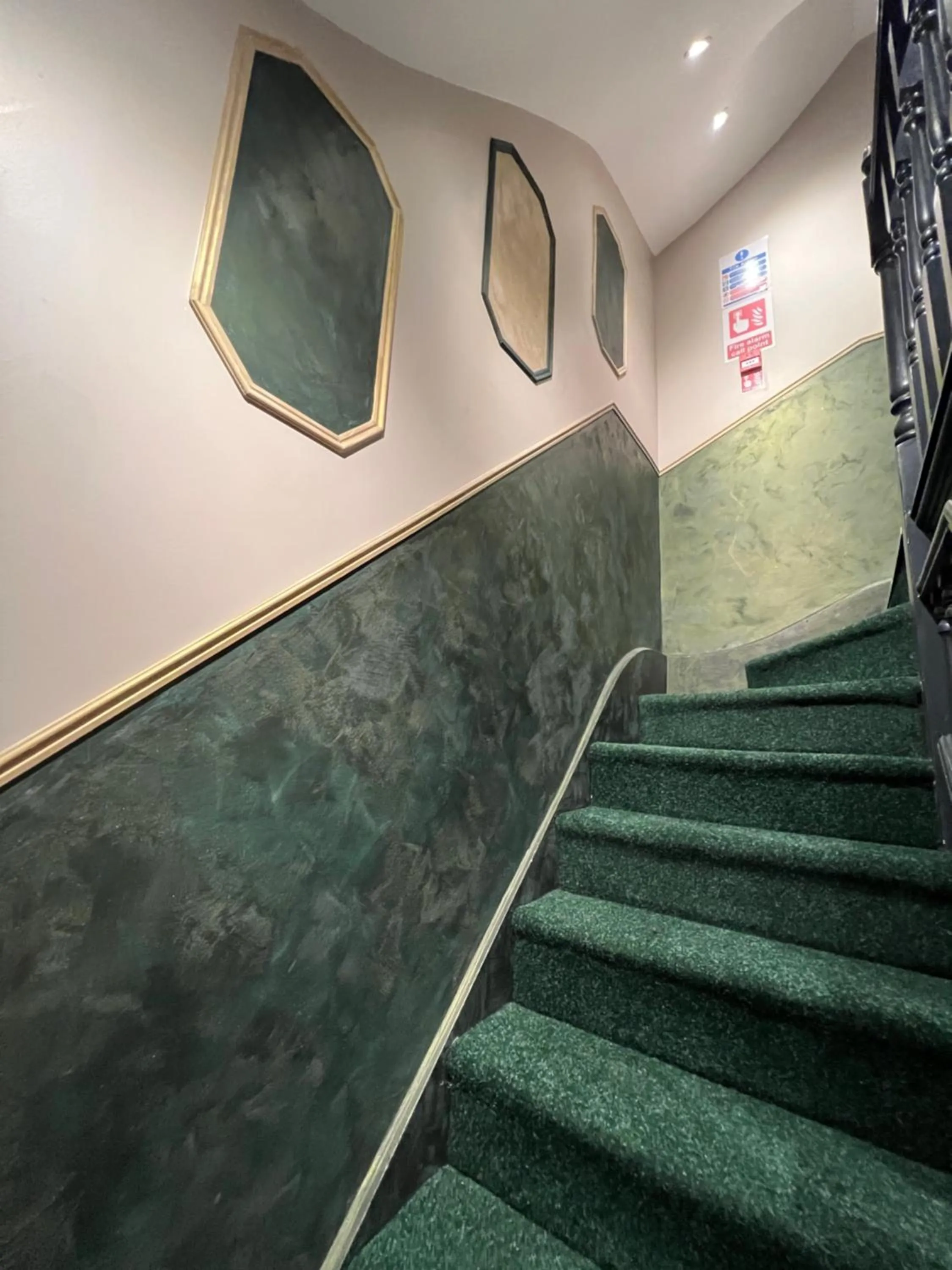 Decorative detail in Paragraph Edmonton