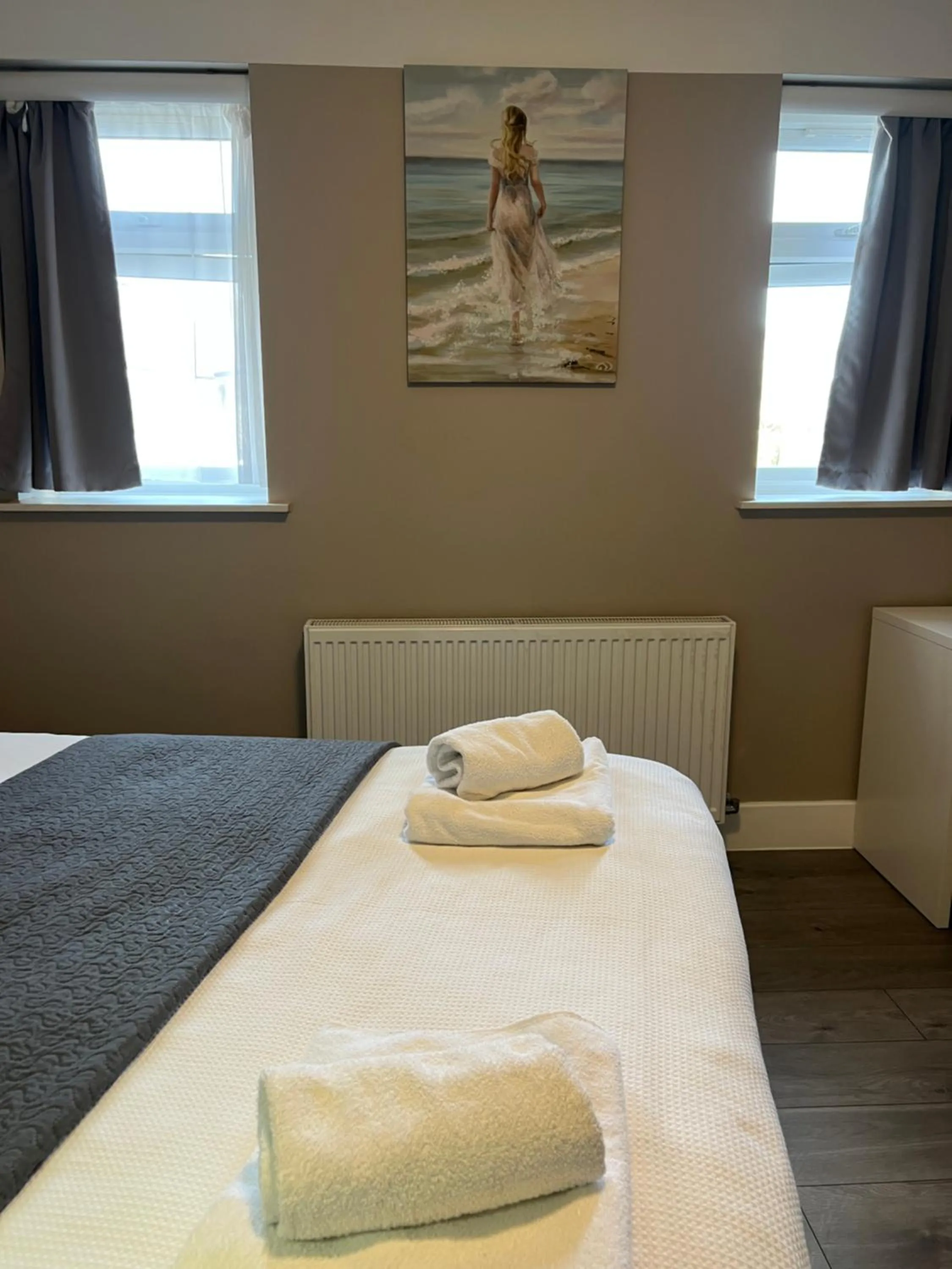 Bed in Paragraph Edmonton