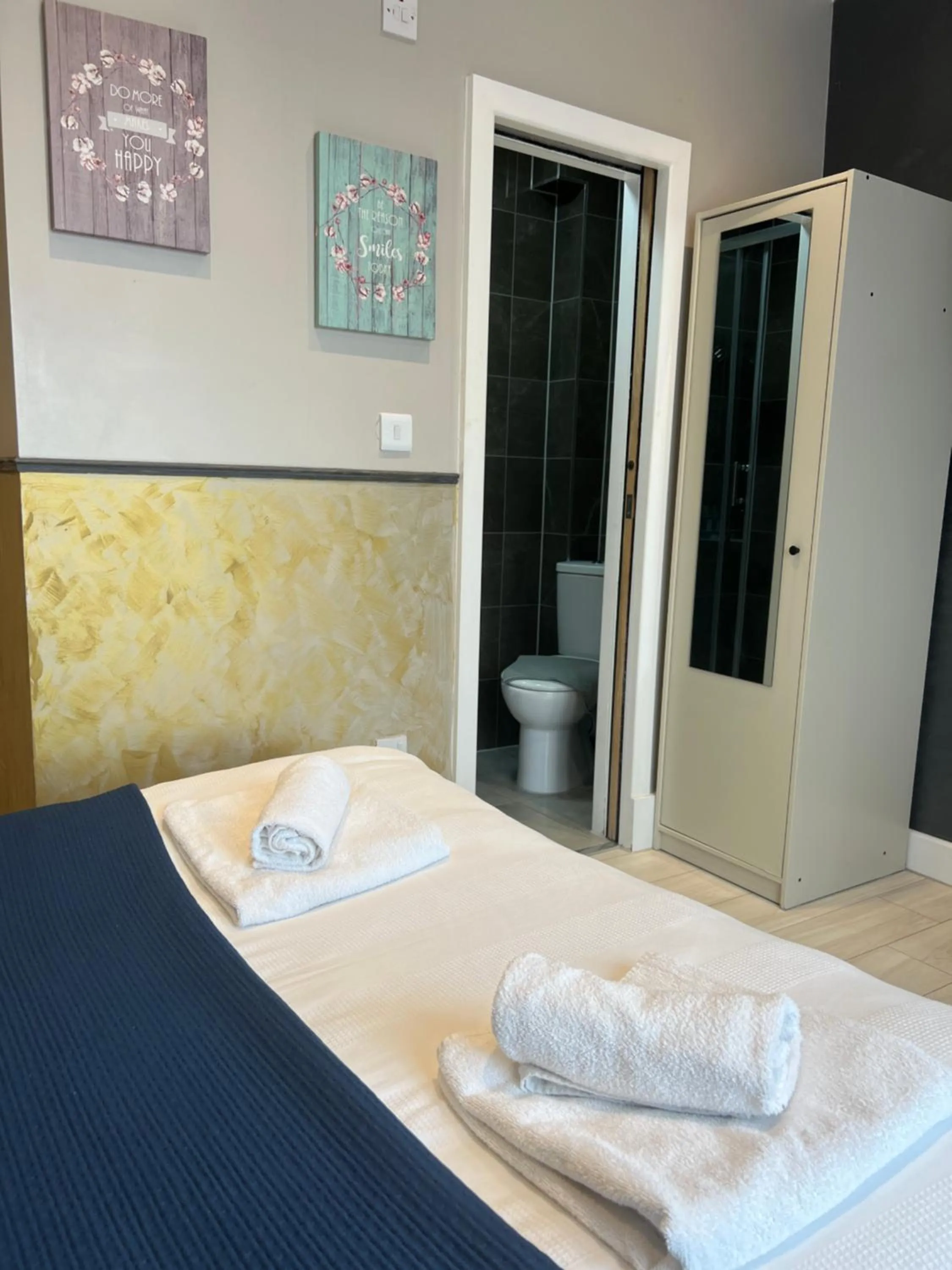 Bed in Paragraph Edmonton