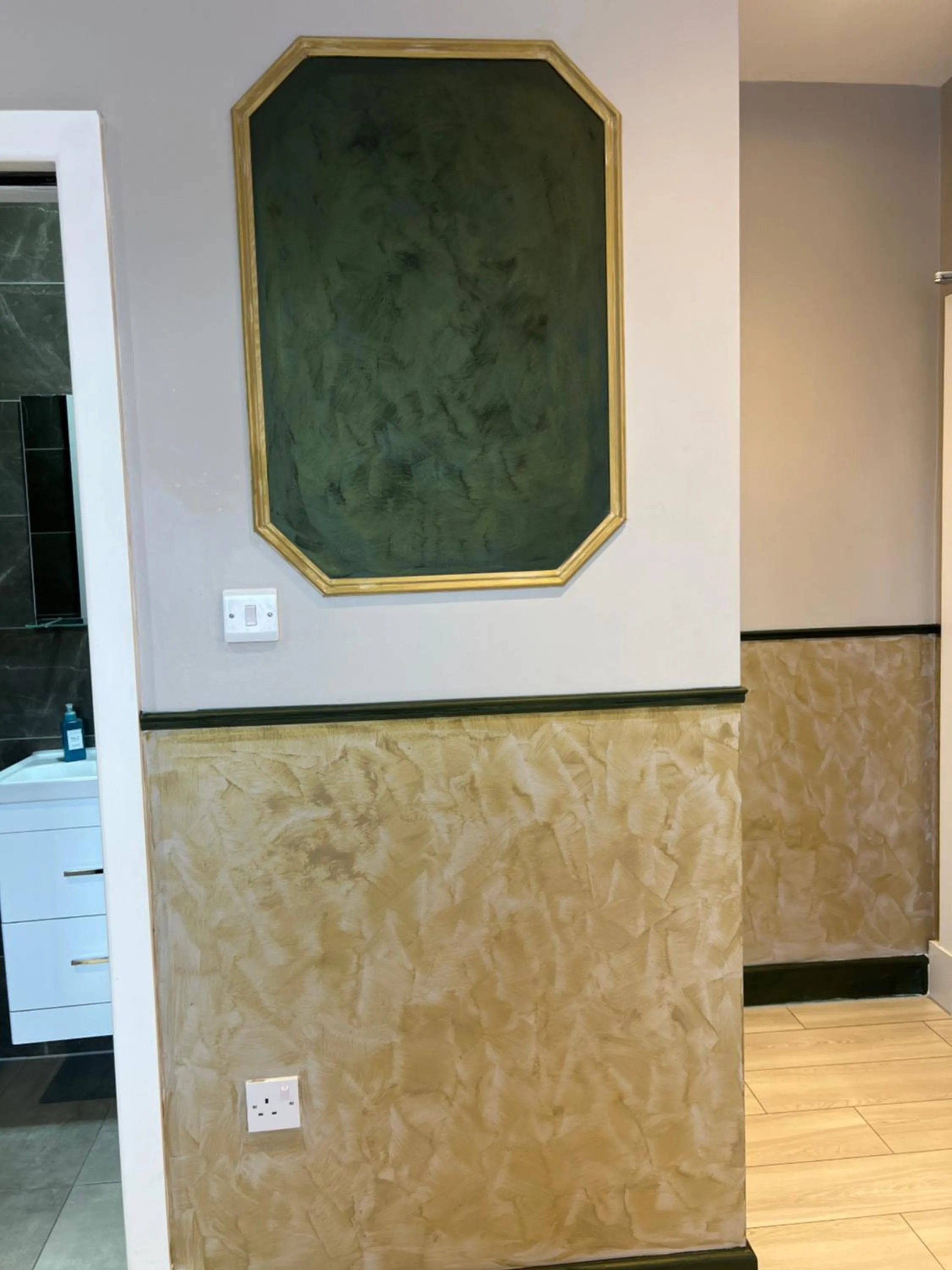 Decorative detail in Paragraph Edmonton