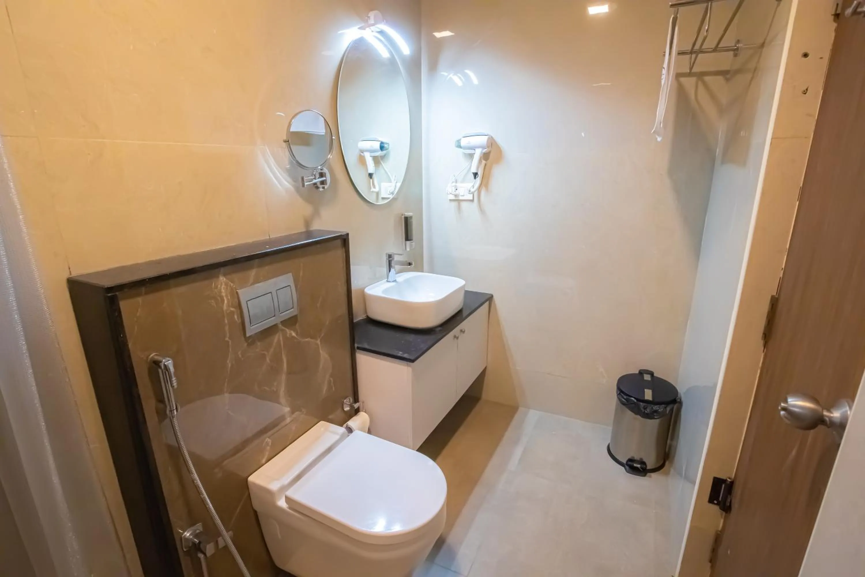 Toilet in HOTEL BLUEMOON