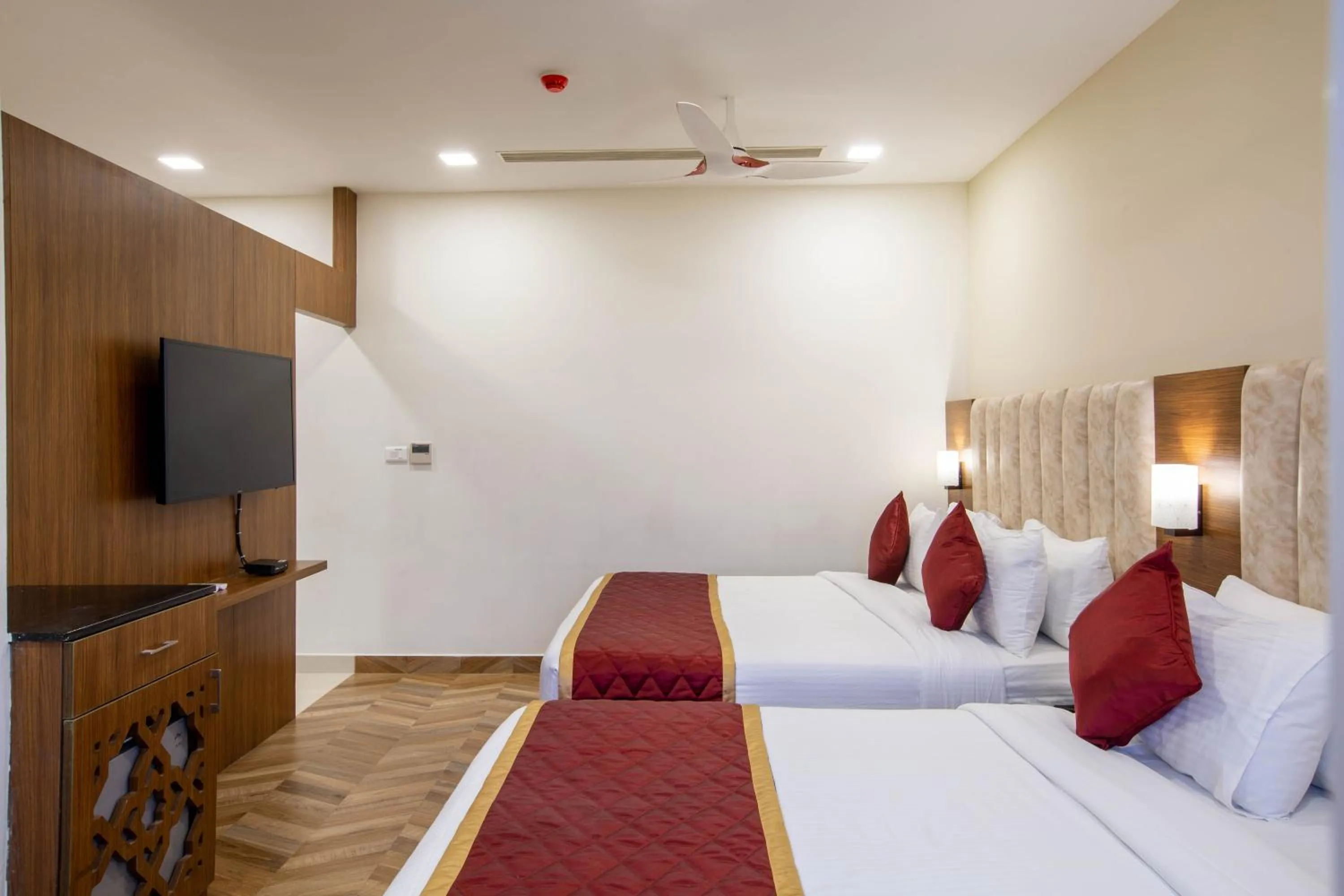 Bedroom, Bed in HOTEL BLUEMOON