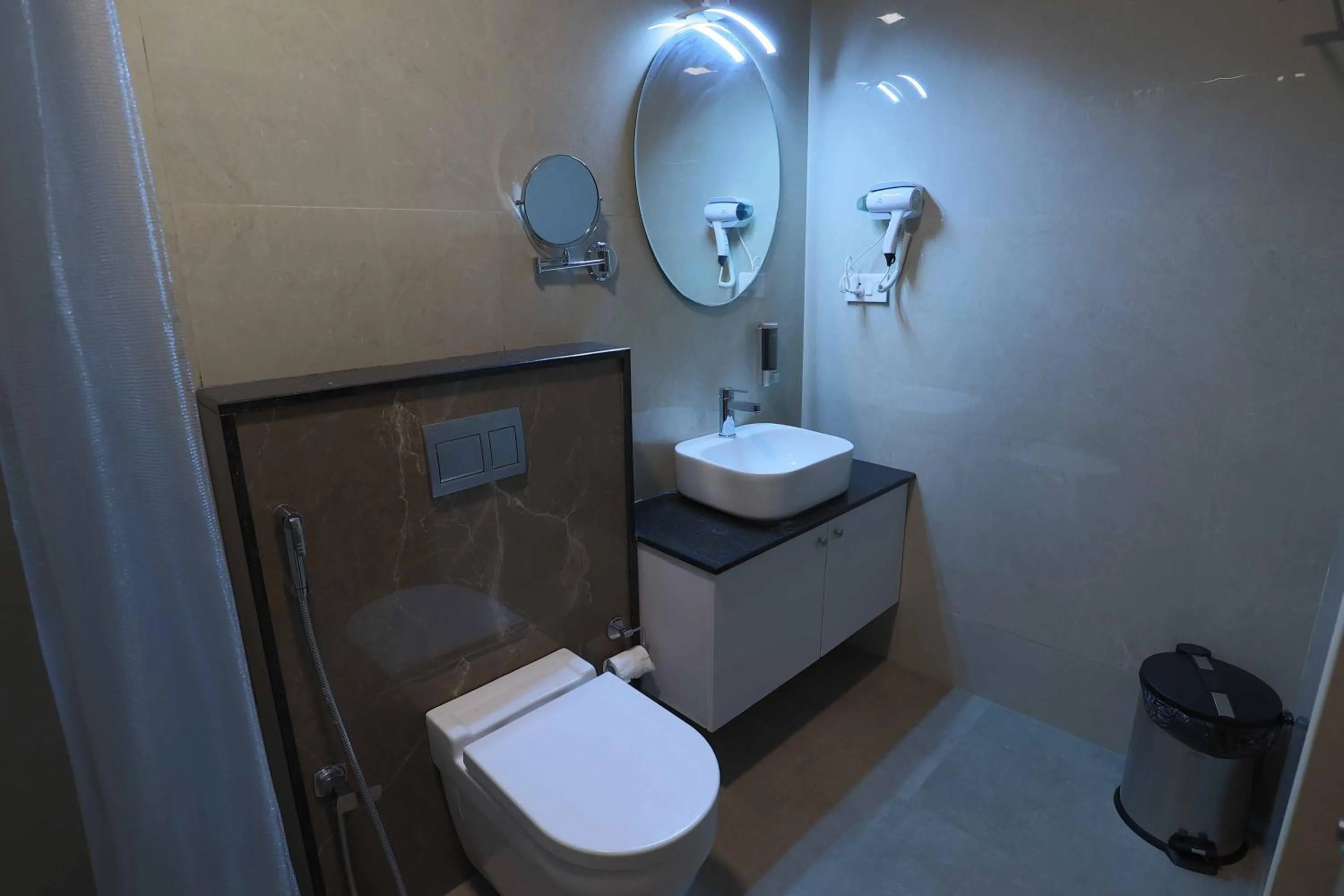 Bathroom in HOTEL BLUEMOON