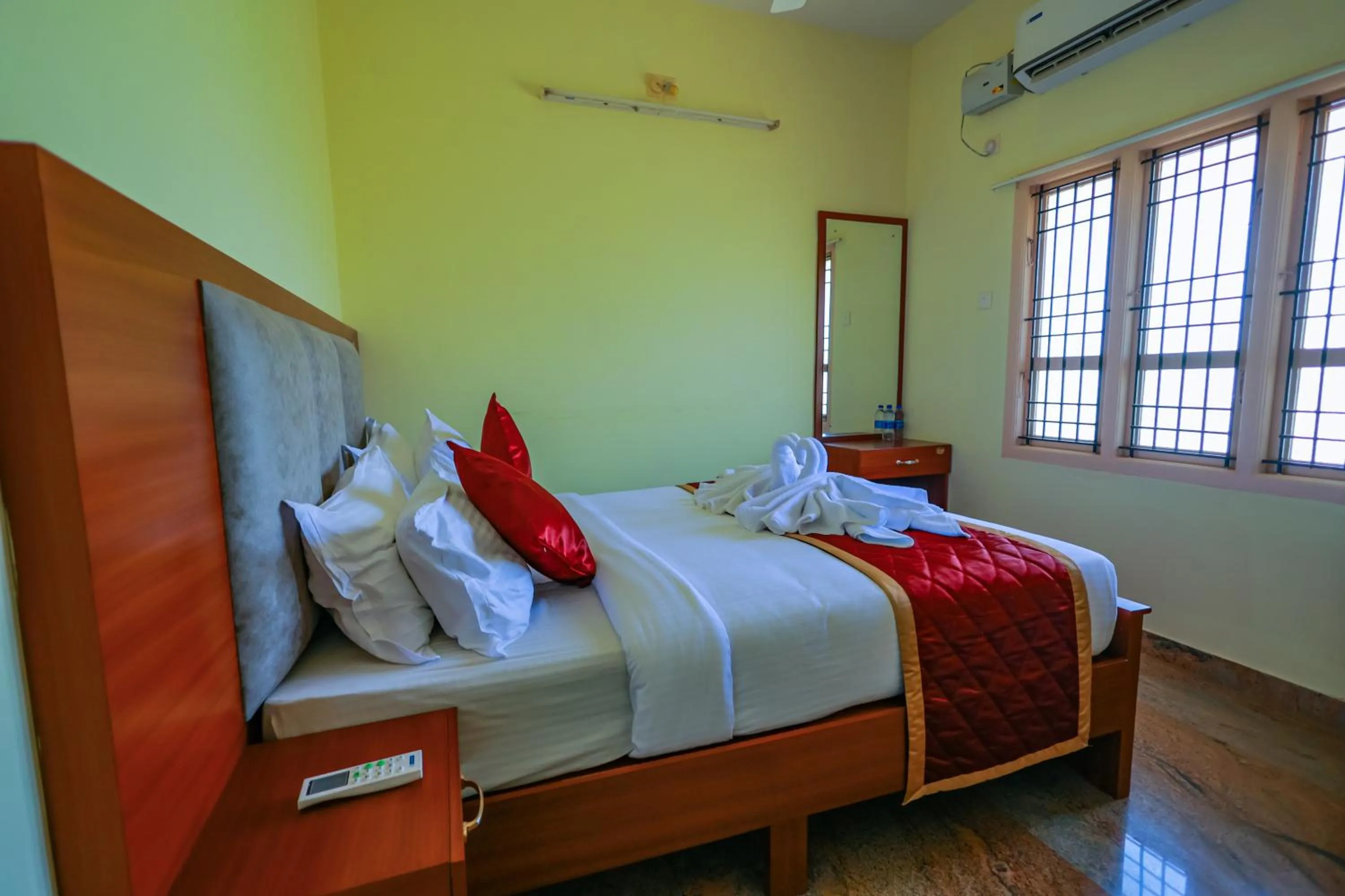 Bedroom, Bed in HOTEL BLUEMOON