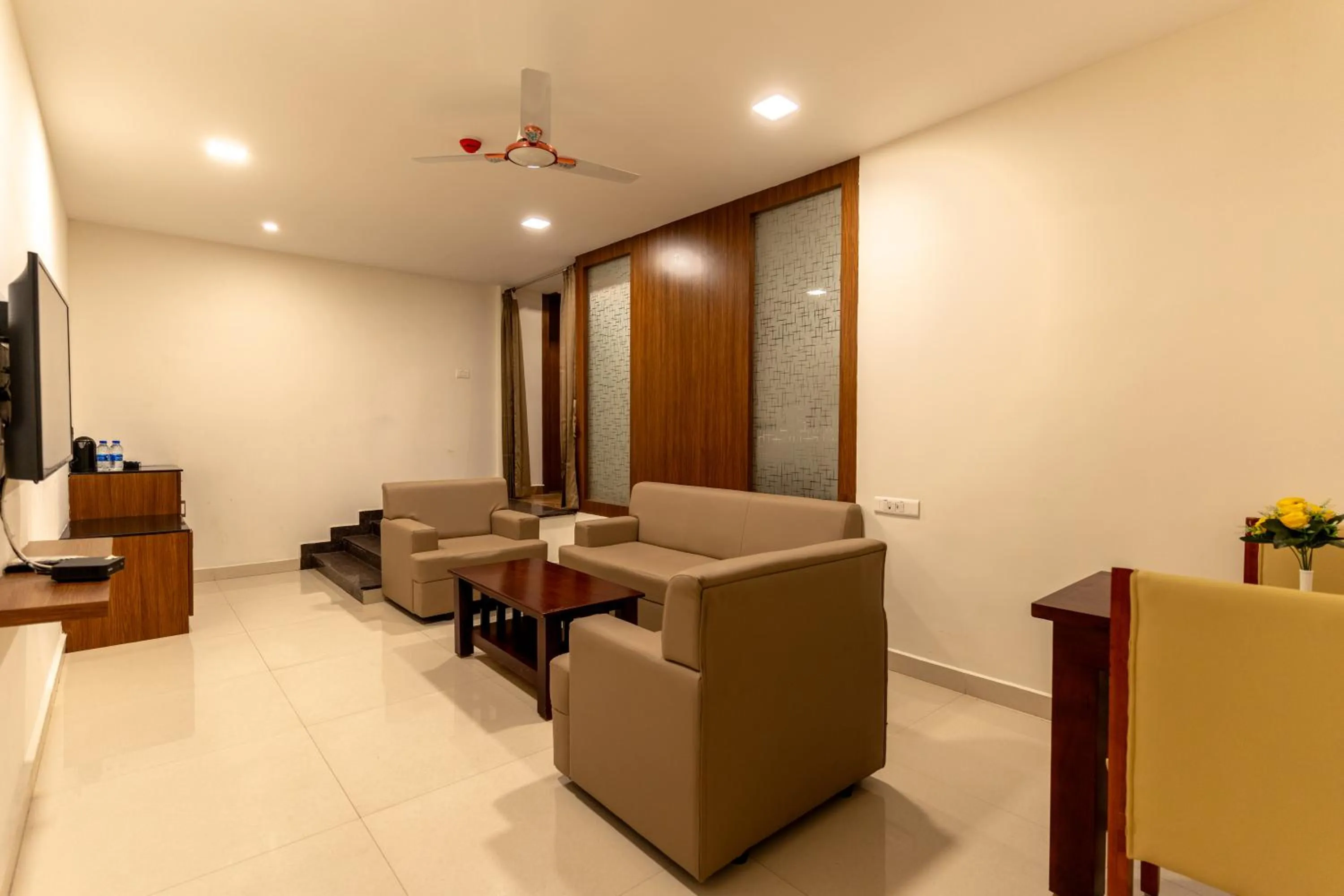 Seating area in HOTEL BLUEMOON