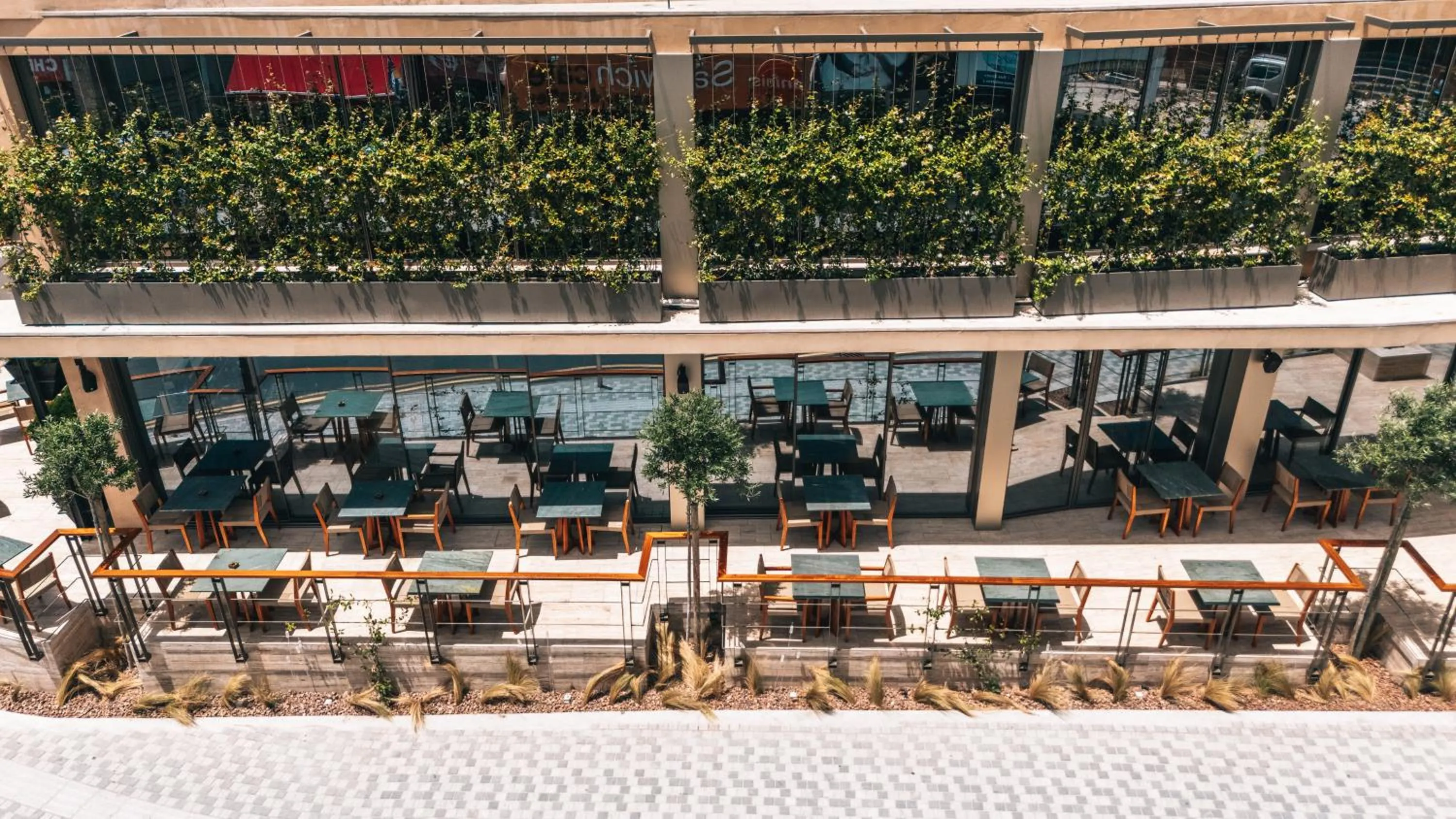 Restaurant/places to eat in M Boutique Hotel - Designed for Adults