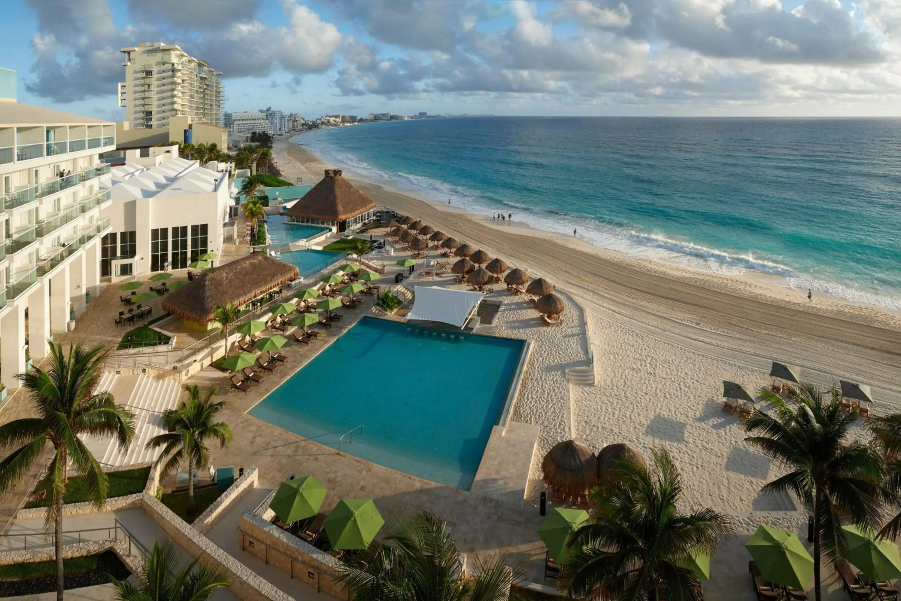 Property building in The Westin Cancun Resort Villas & Spa