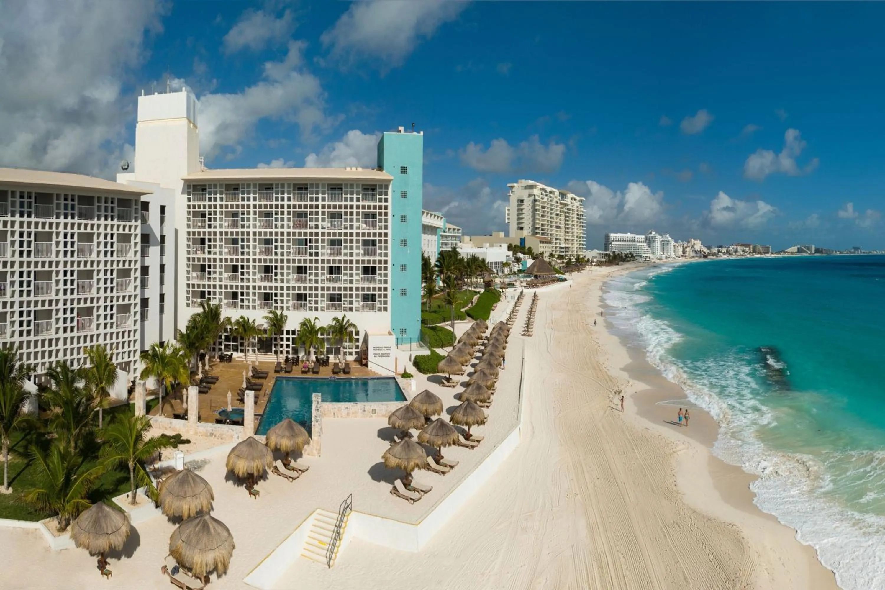 Property building in The Westin Cancun Resort Villas & Spa