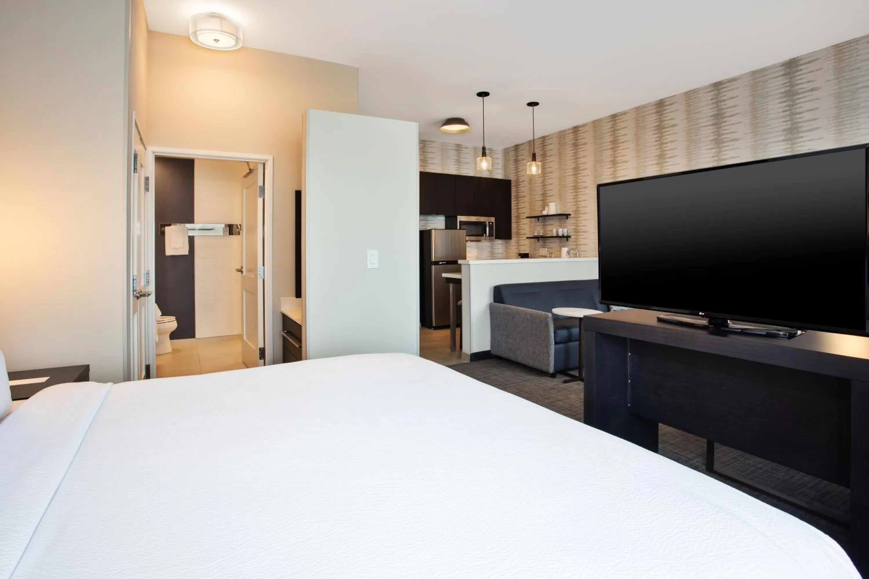 Bedroom, Bed in Residence Inn By Marriott Wichita Falls