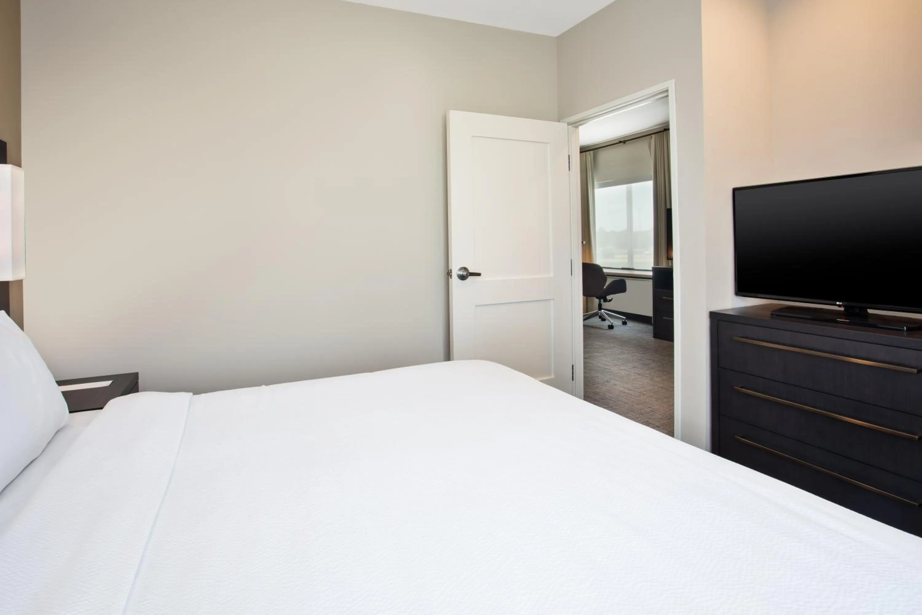 Bedroom, Bed in Residence Inn By Marriott Wichita Falls