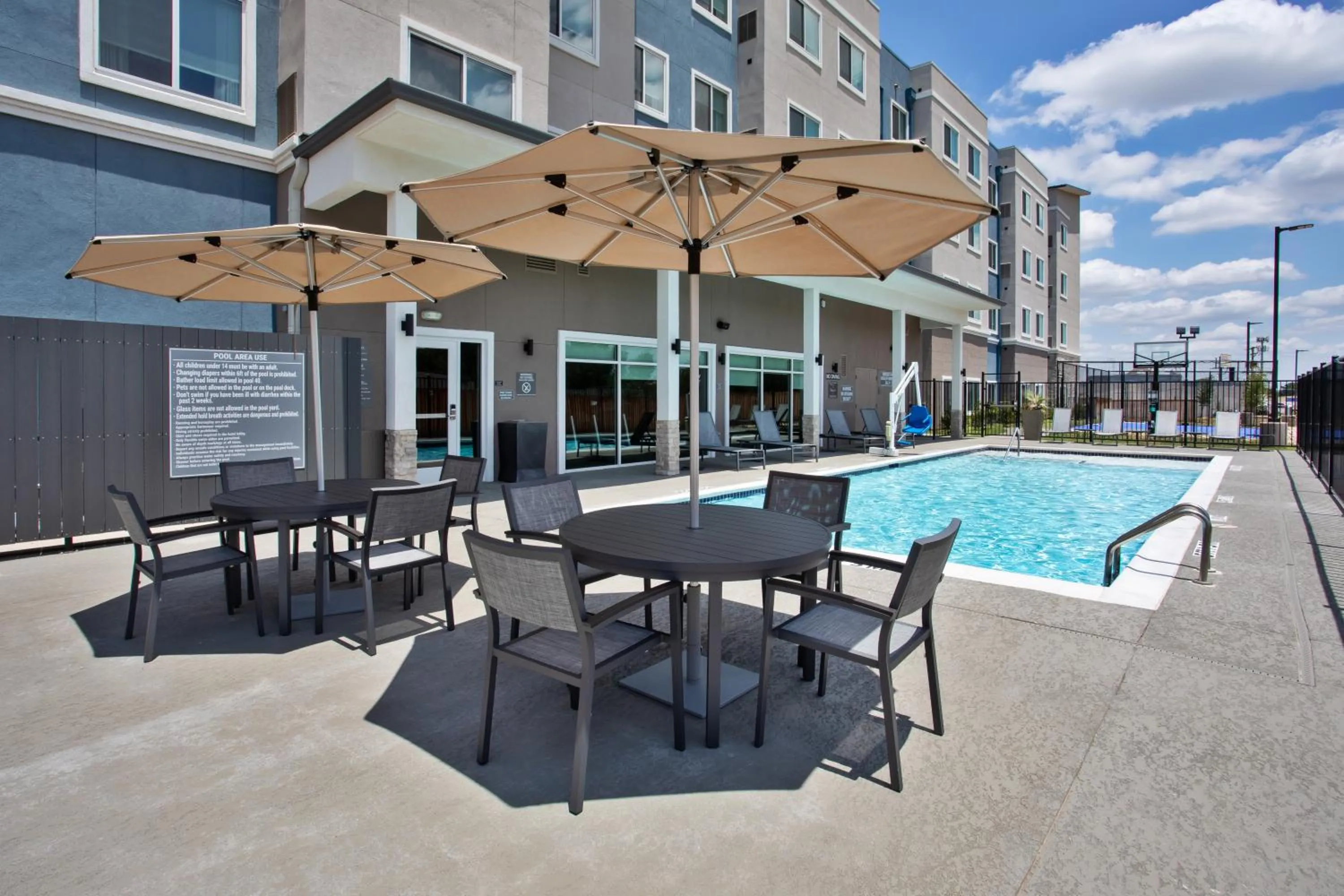 Swimming pool in Residence Inn By Marriott Wichita Falls