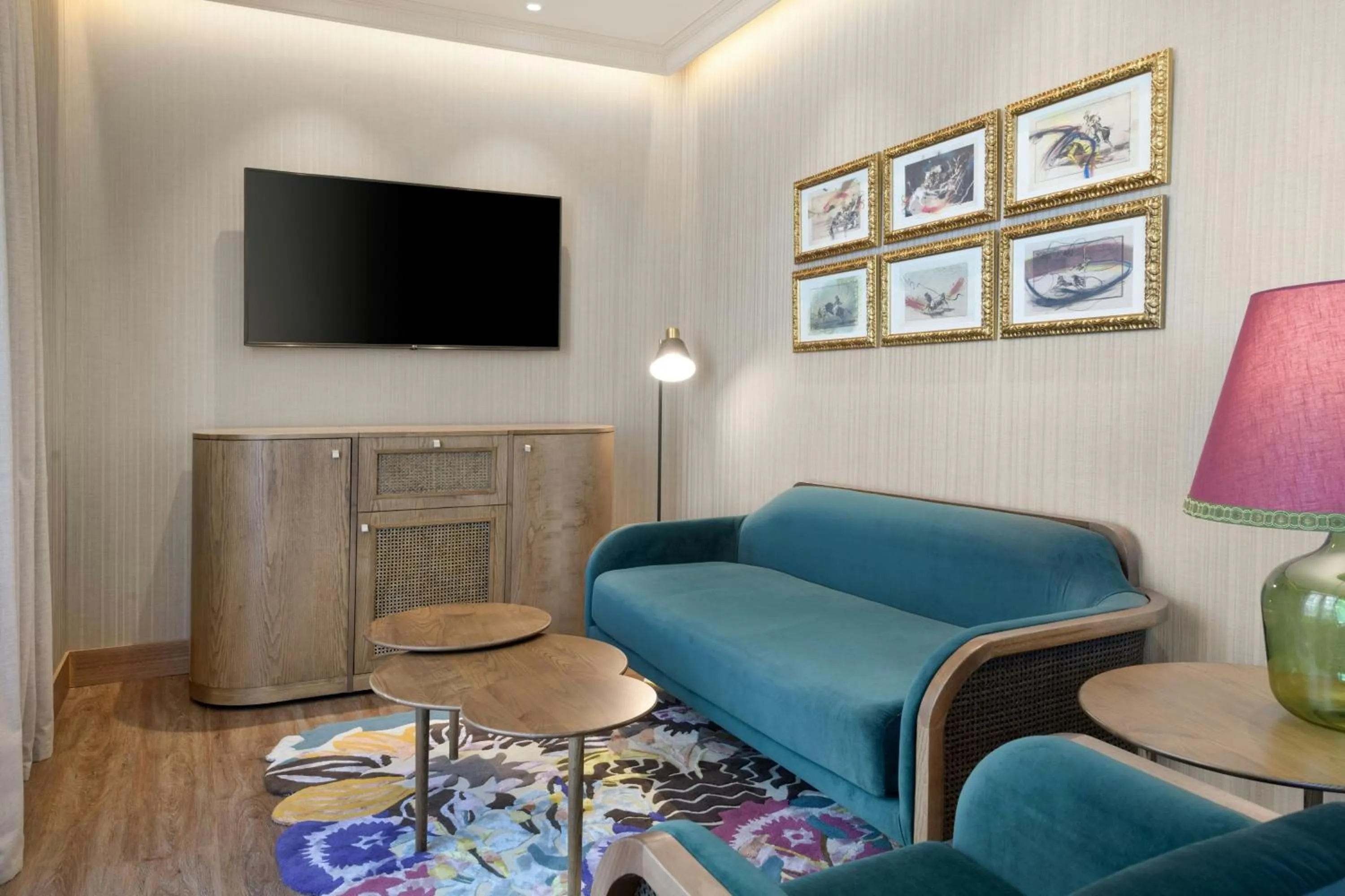 Photo of the whole room in Querencia de Sevilla, Autograph Collection