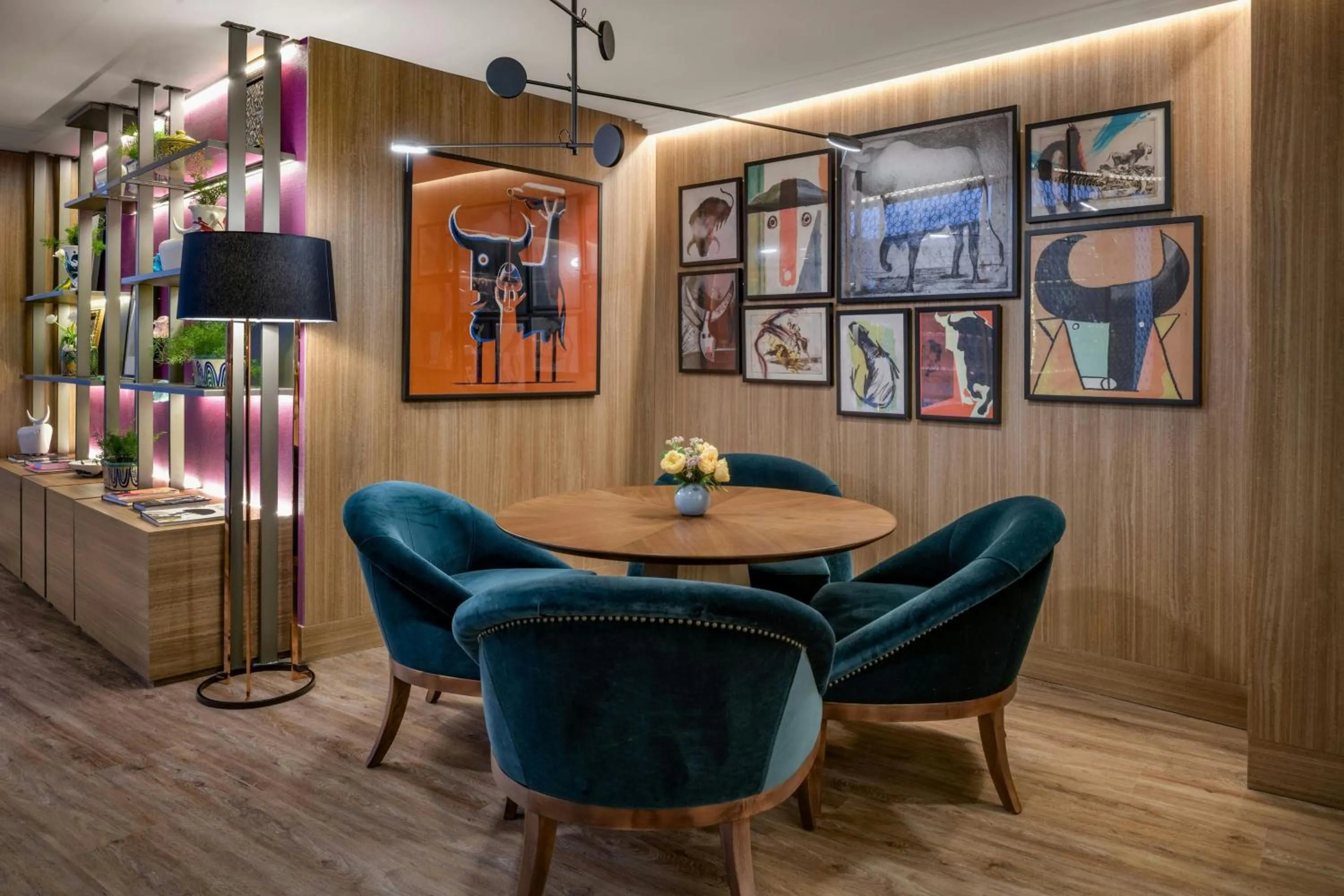 Lounge or bar in Querencia de Sevilla, Autograph Collection