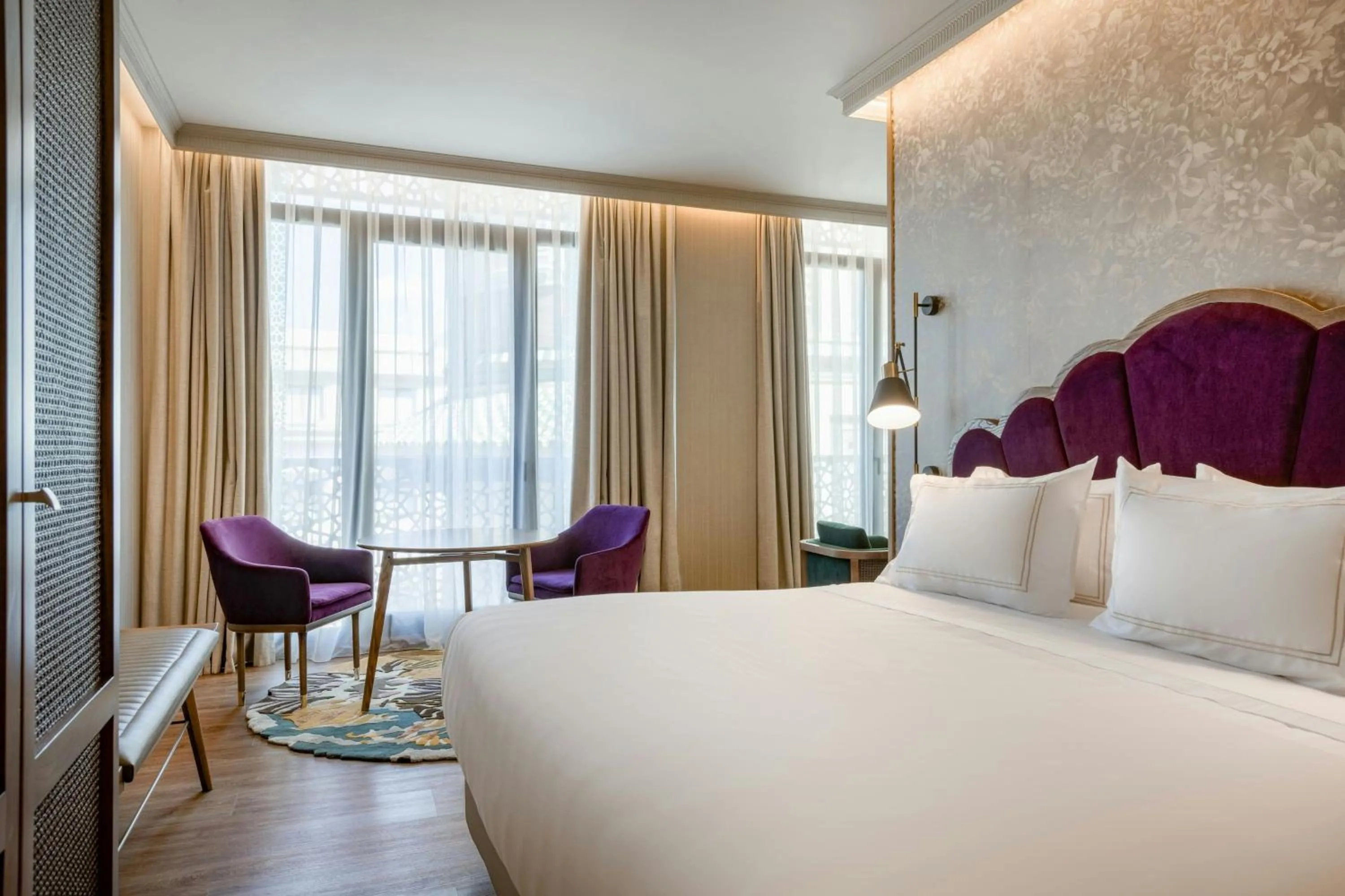 Photo of the whole room, Bed in Querencia de Sevilla, Autograph Collection