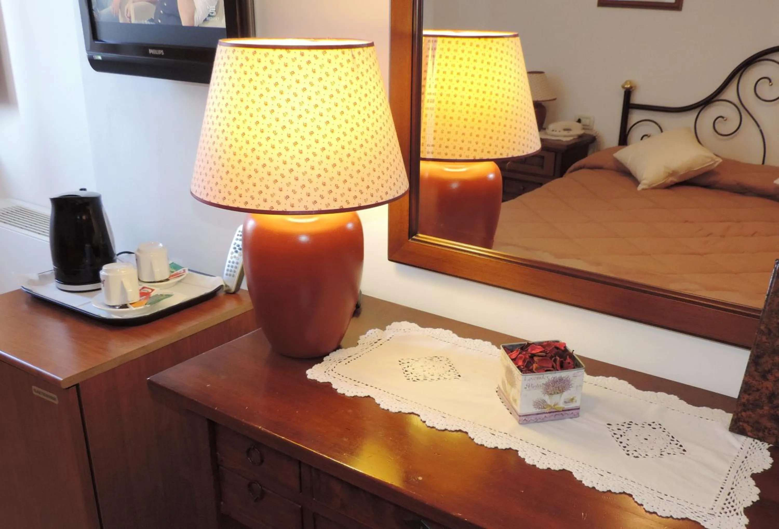 TV and multimedia, Bed in Hotel Signa