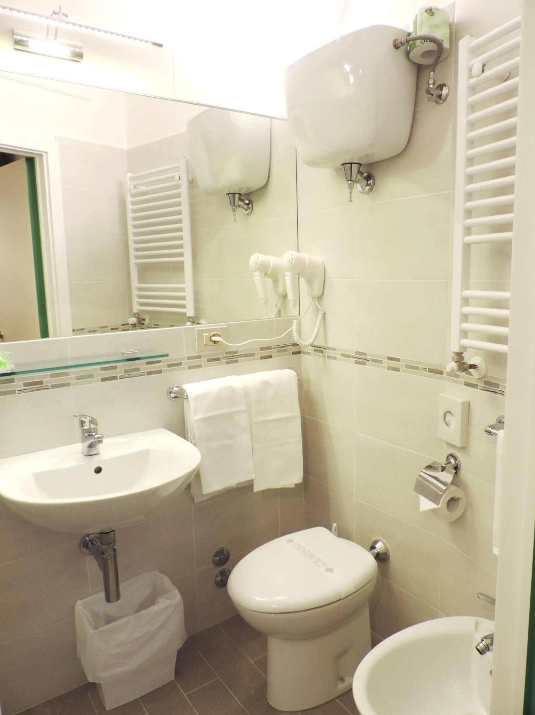 Shower in Hotel Signa