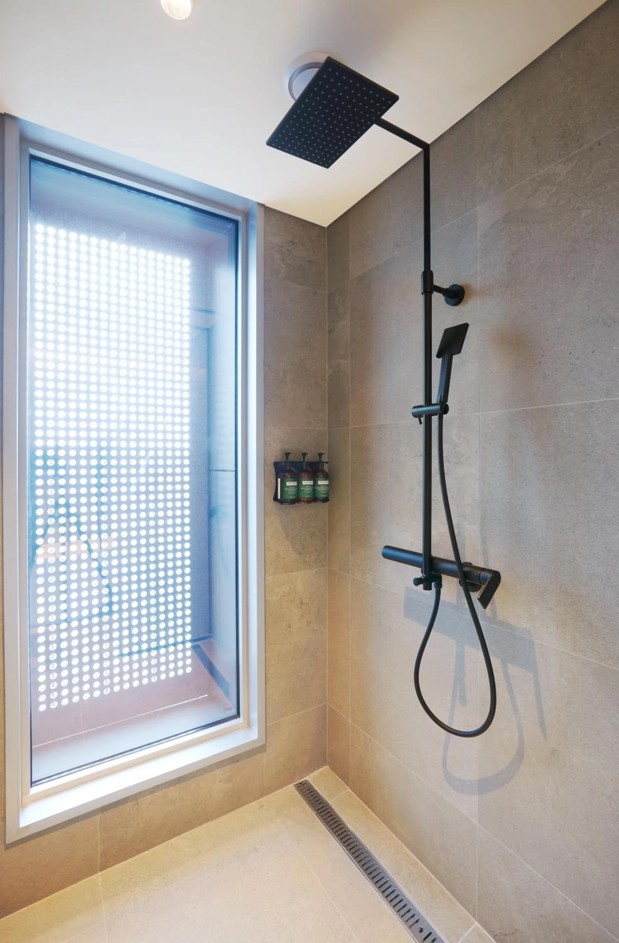 Bathroom in voco Seoul Gangnam by IHG