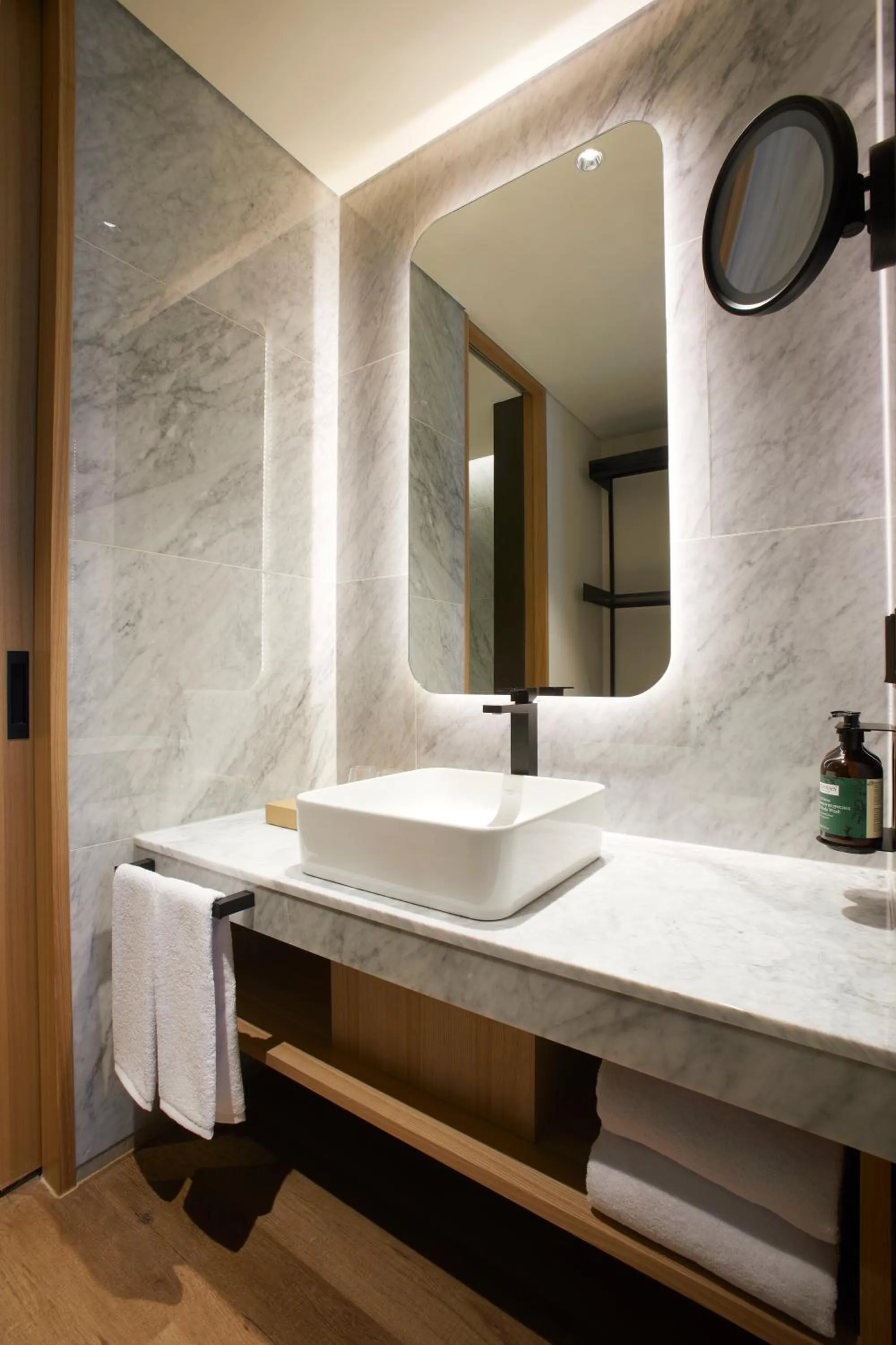Bathroom in voco Seoul Gangnam by IHG