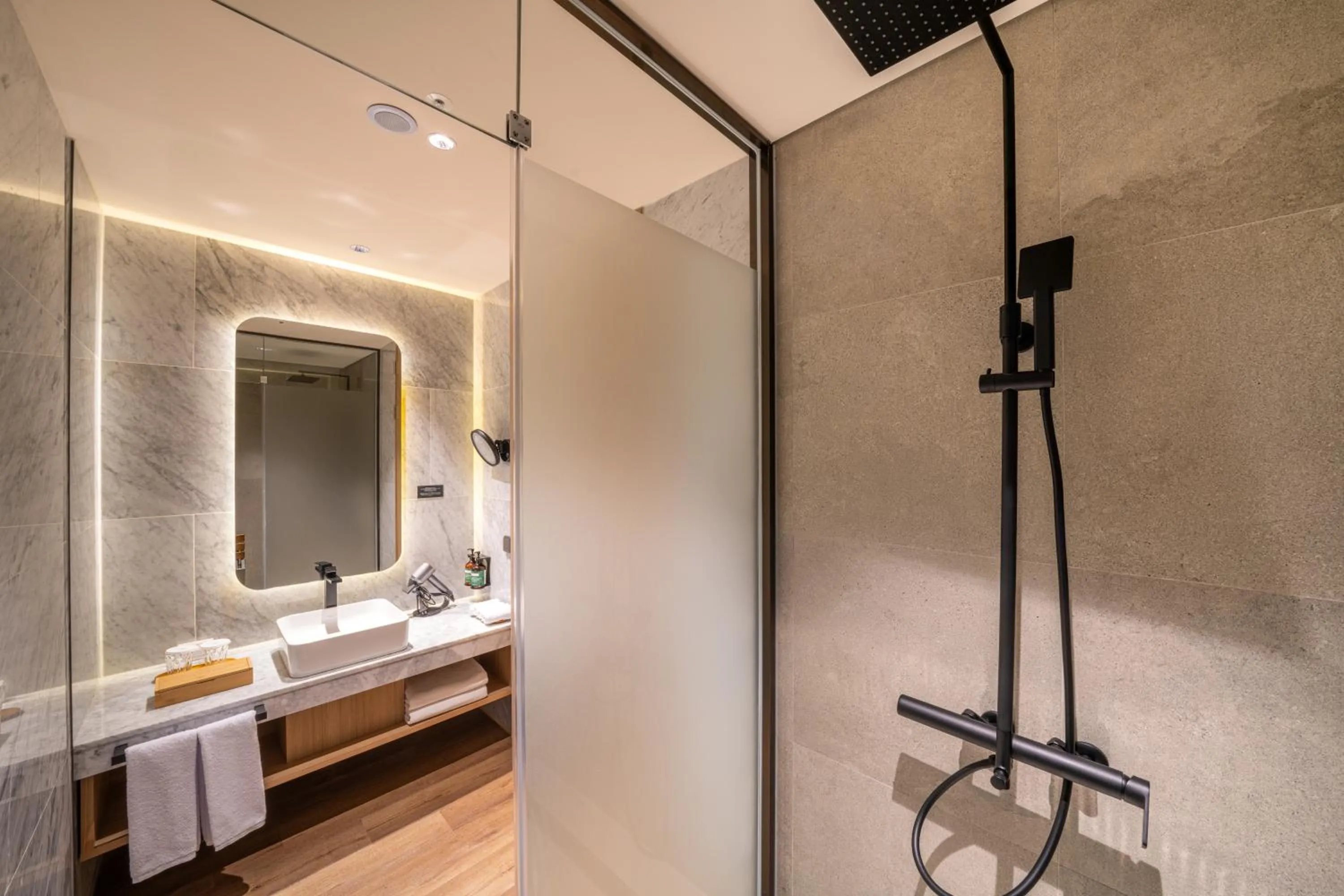 Bathroom in voco Seoul Gangnam by IHG
