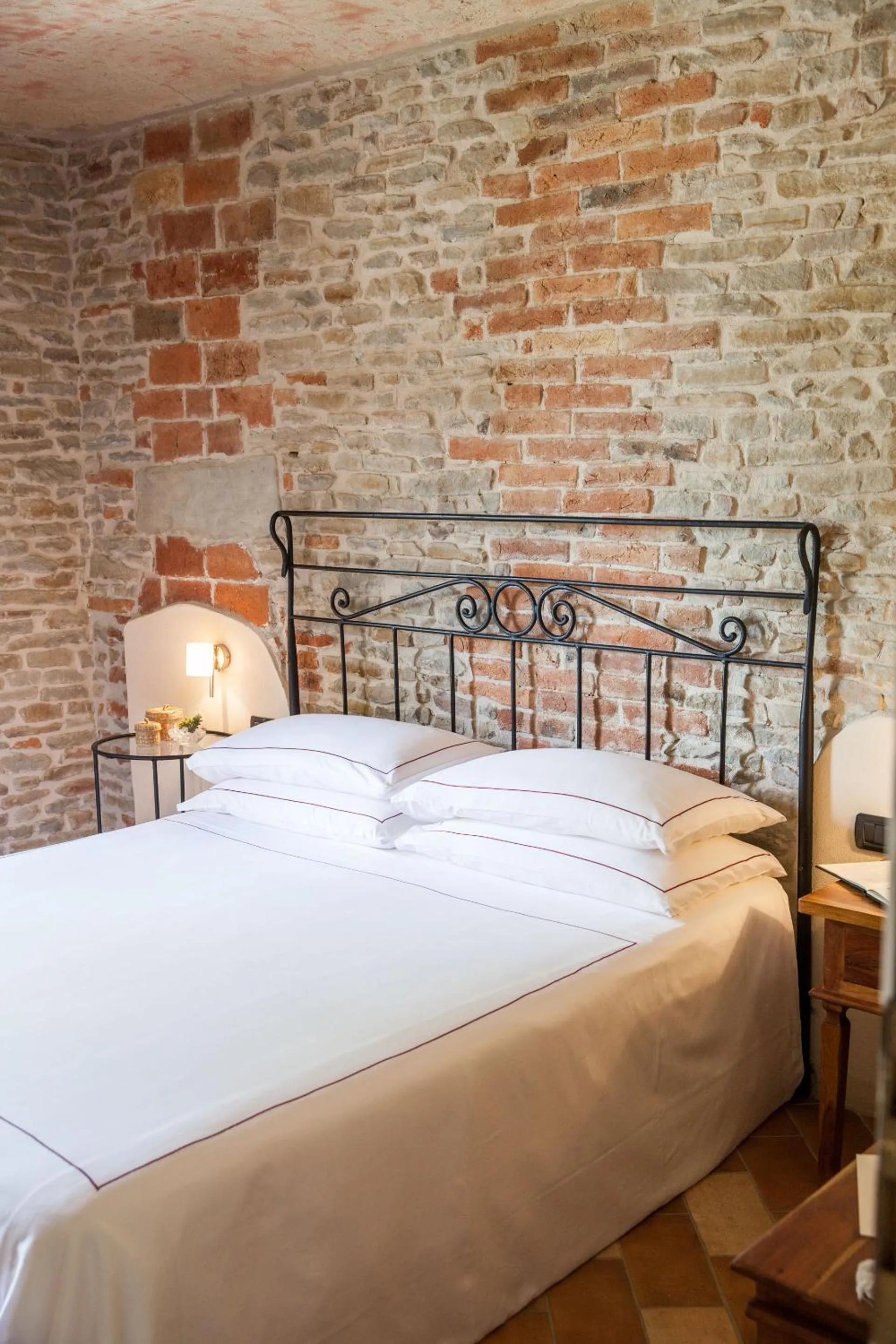 Bed in Relais Montemarino