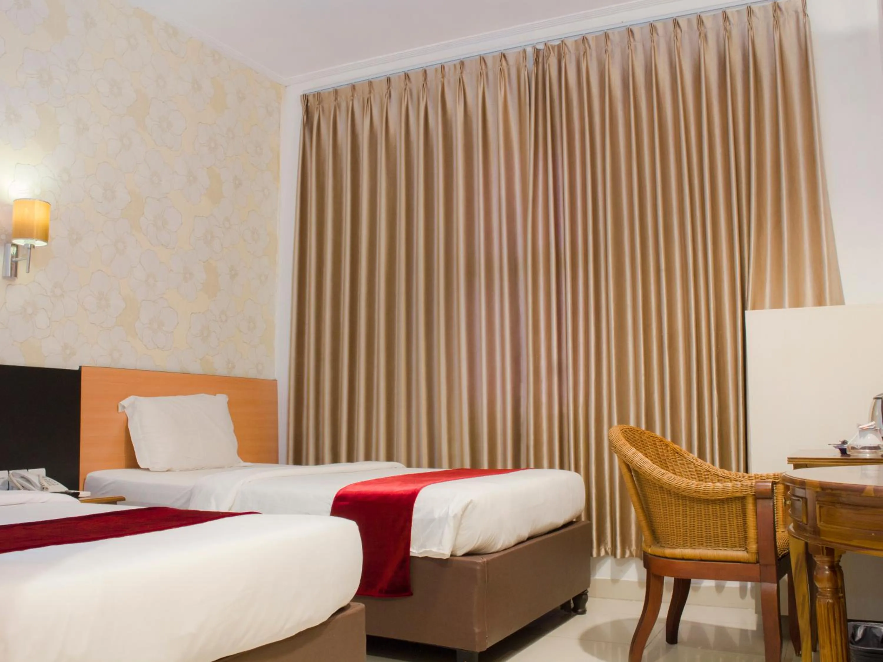 Bed in Marilyn Hotel Serpong