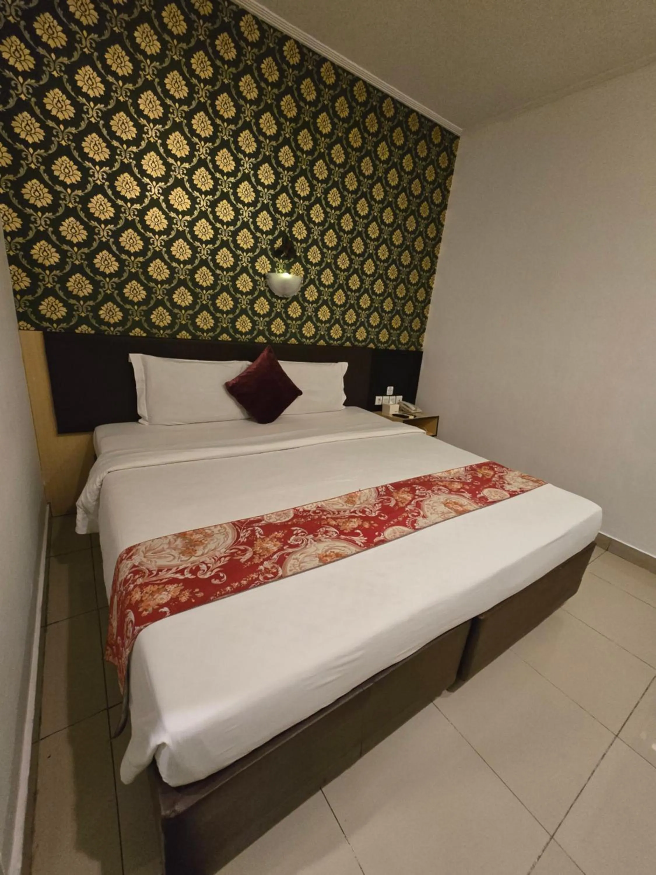 Bedroom, Bed in Marilyn Hotel Serpong