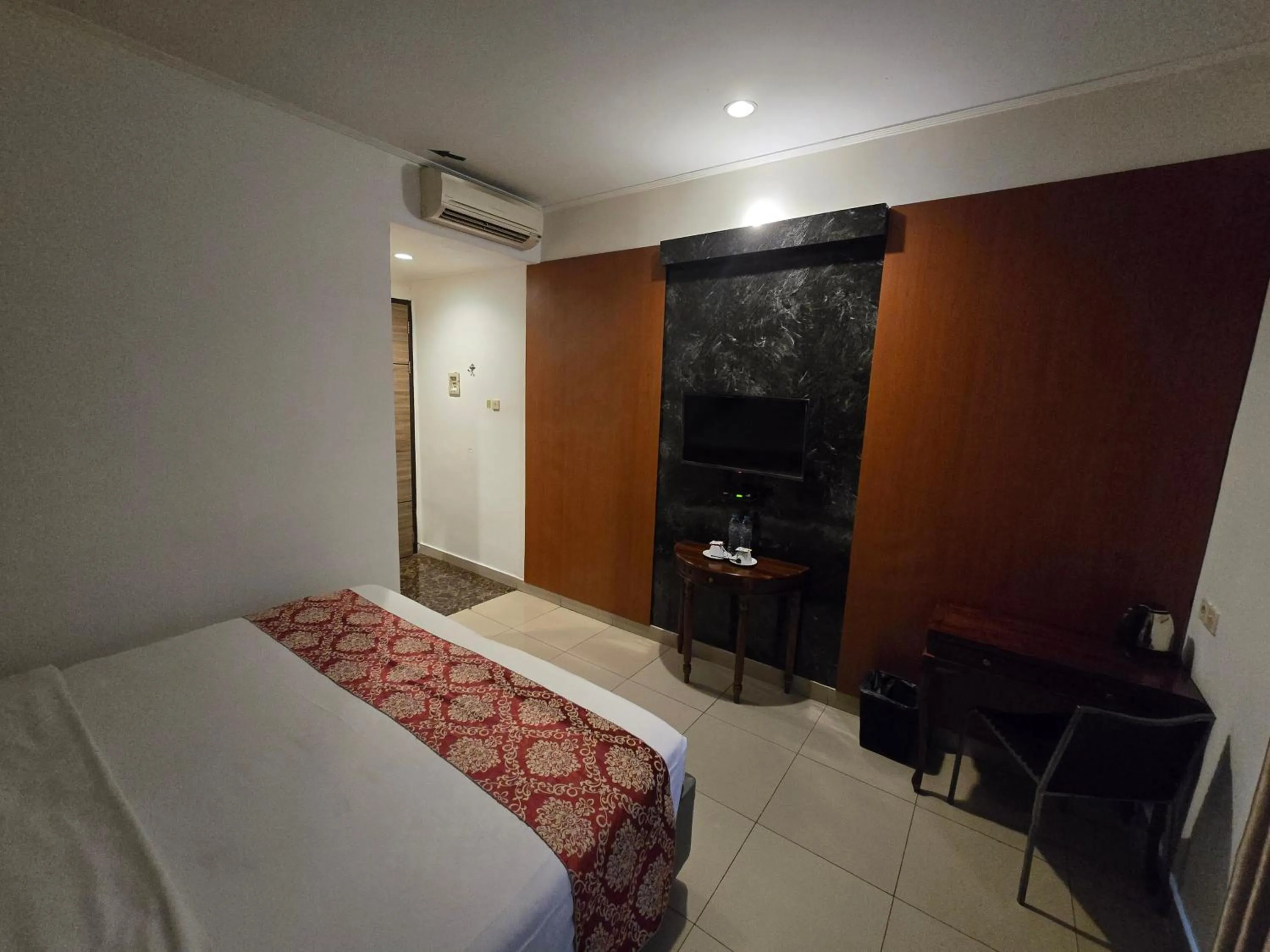 Bedroom, Bed in Marilyn Hotel Serpong