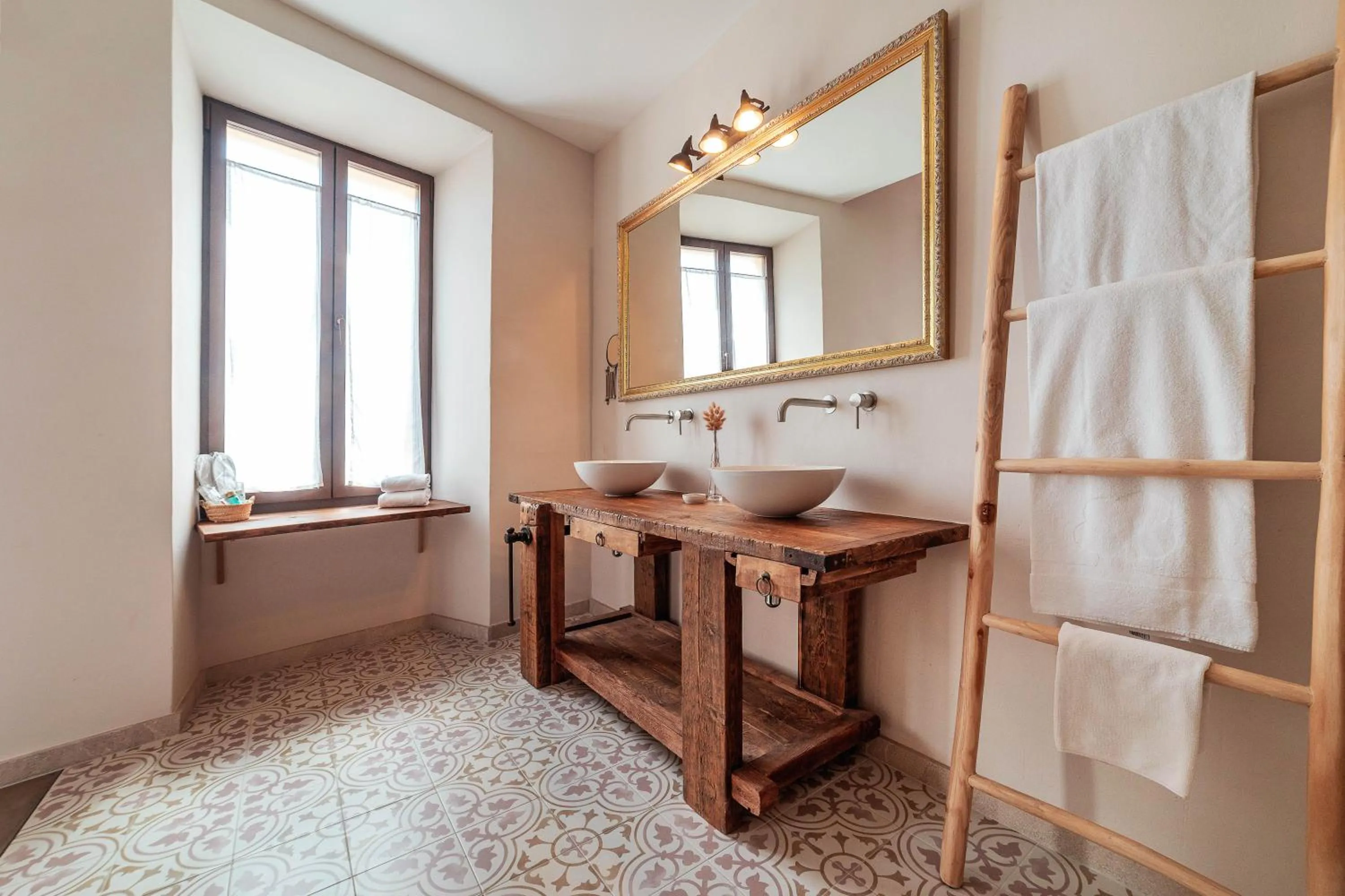 Bathroom in Ōrigins Hotel Boutique - Adults Only