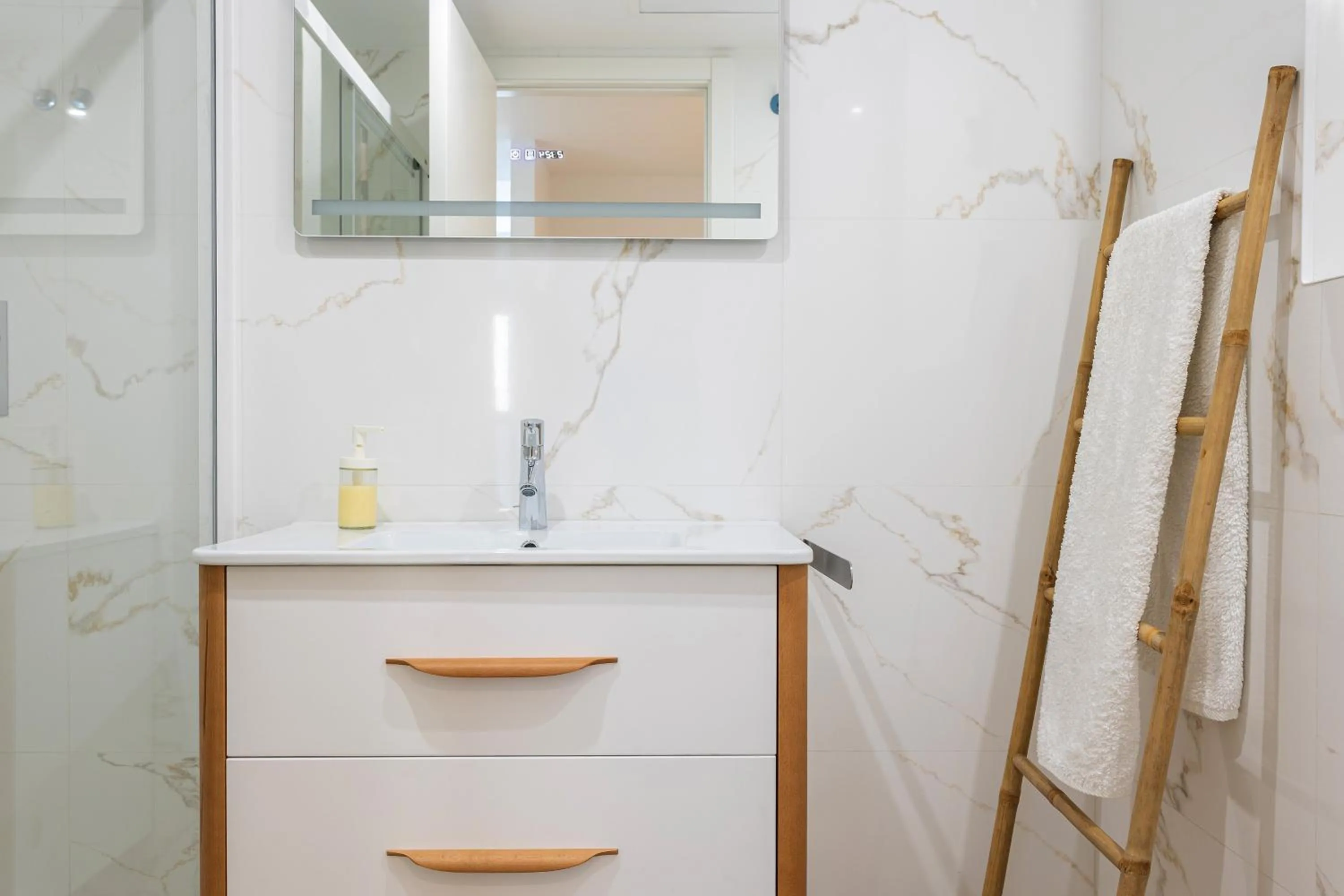 Bathroom in Caleyro Boutique Apartments - "Parking incluido"