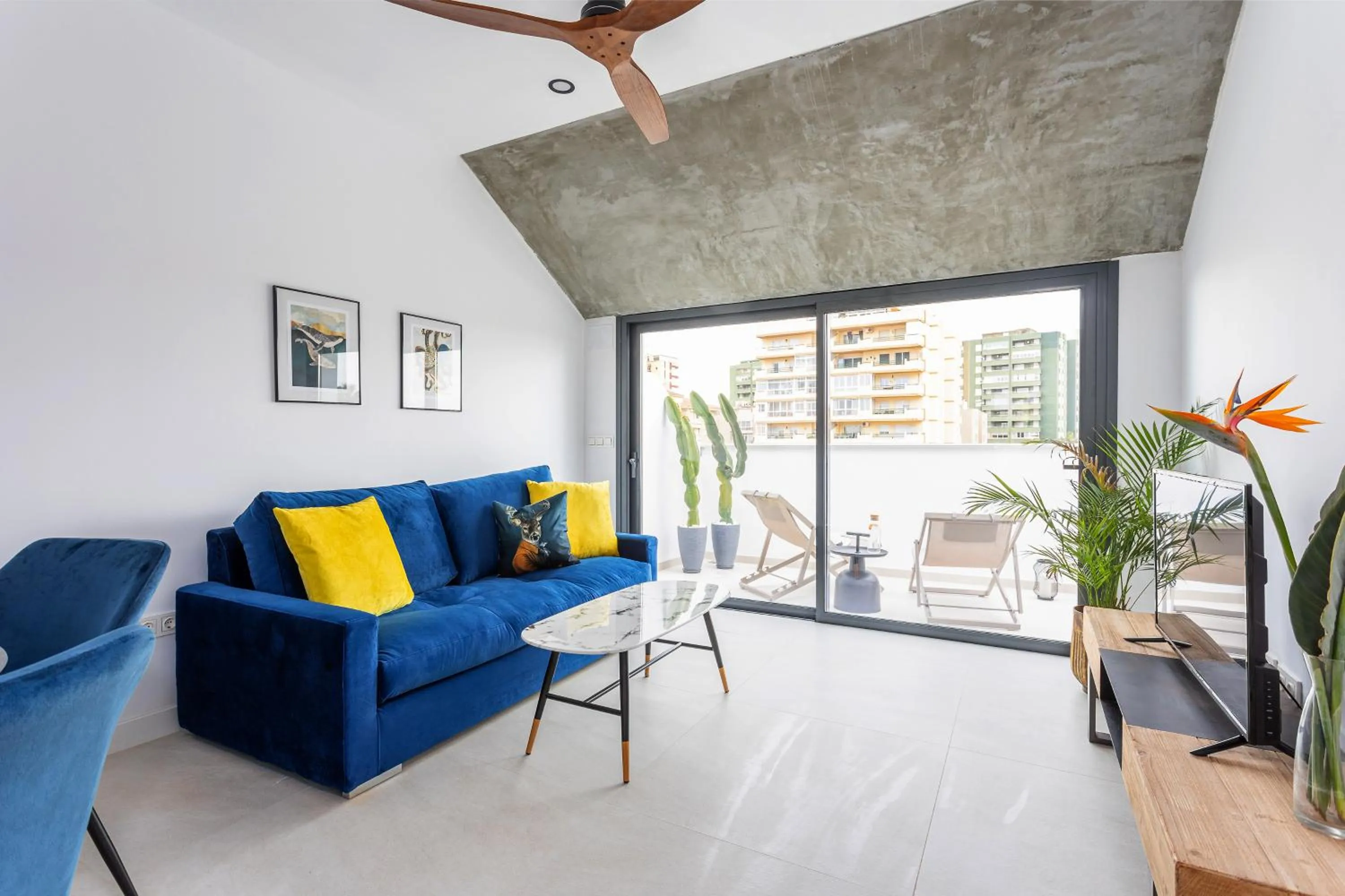 Living room in Caleyro Boutique Apartments - "Parking incluido"