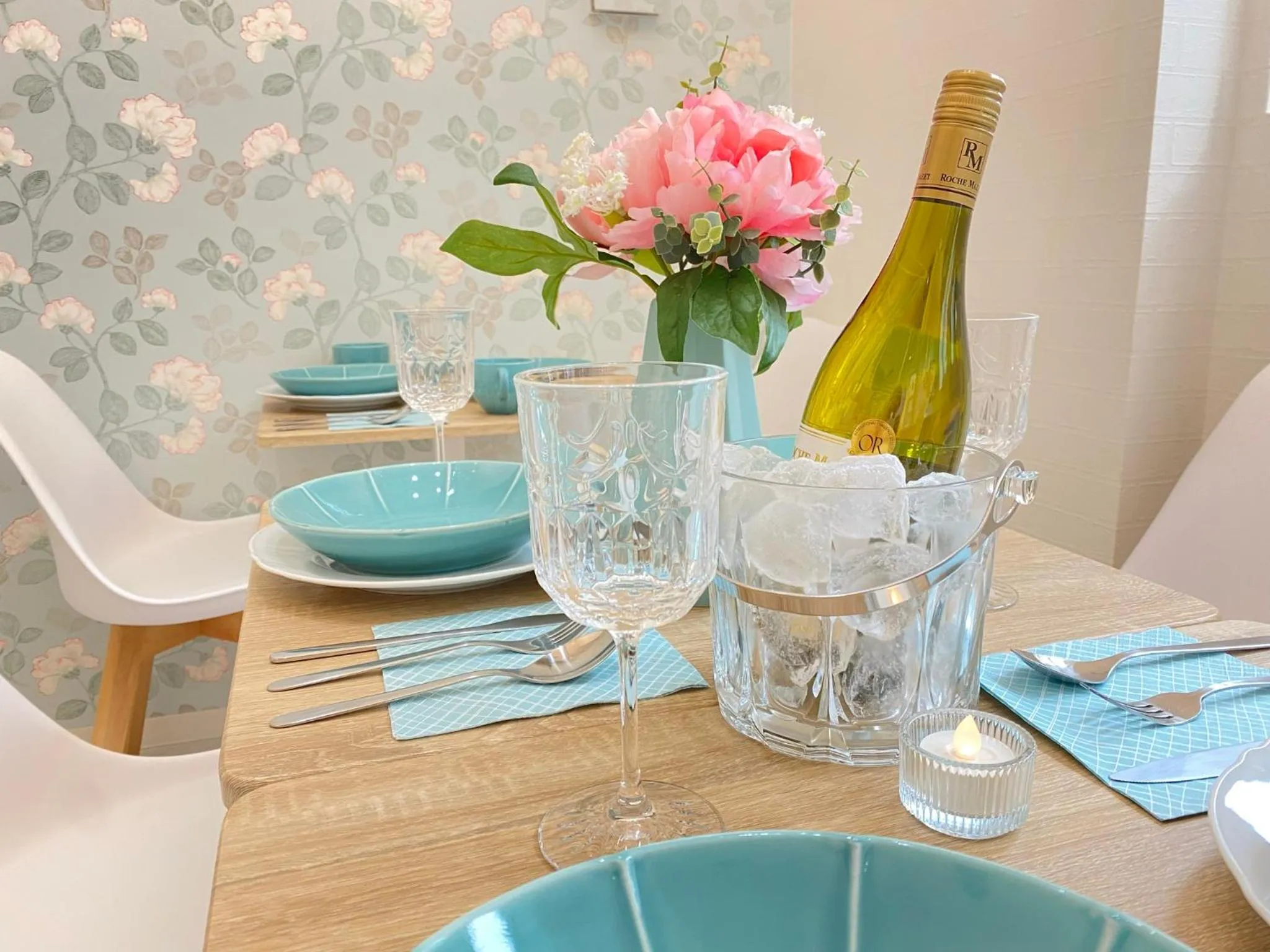 K.K.House in Osaka（まるまる一棟貸し切り）