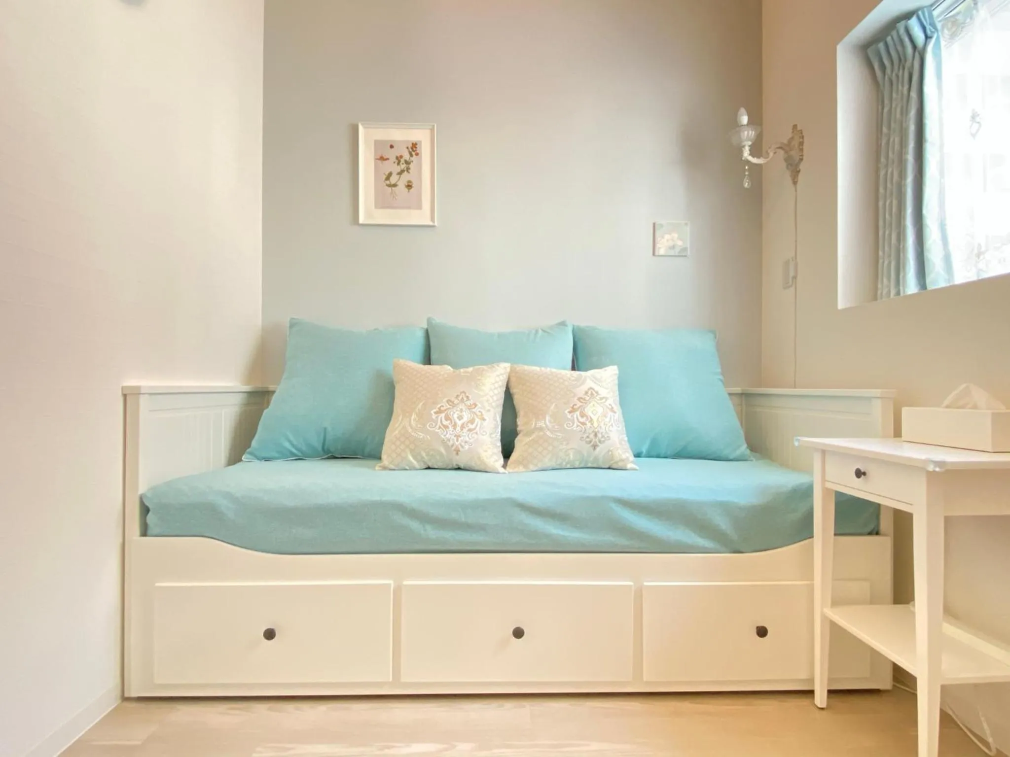 K.K.House in Osaka（まるまる一棟貸し切り）